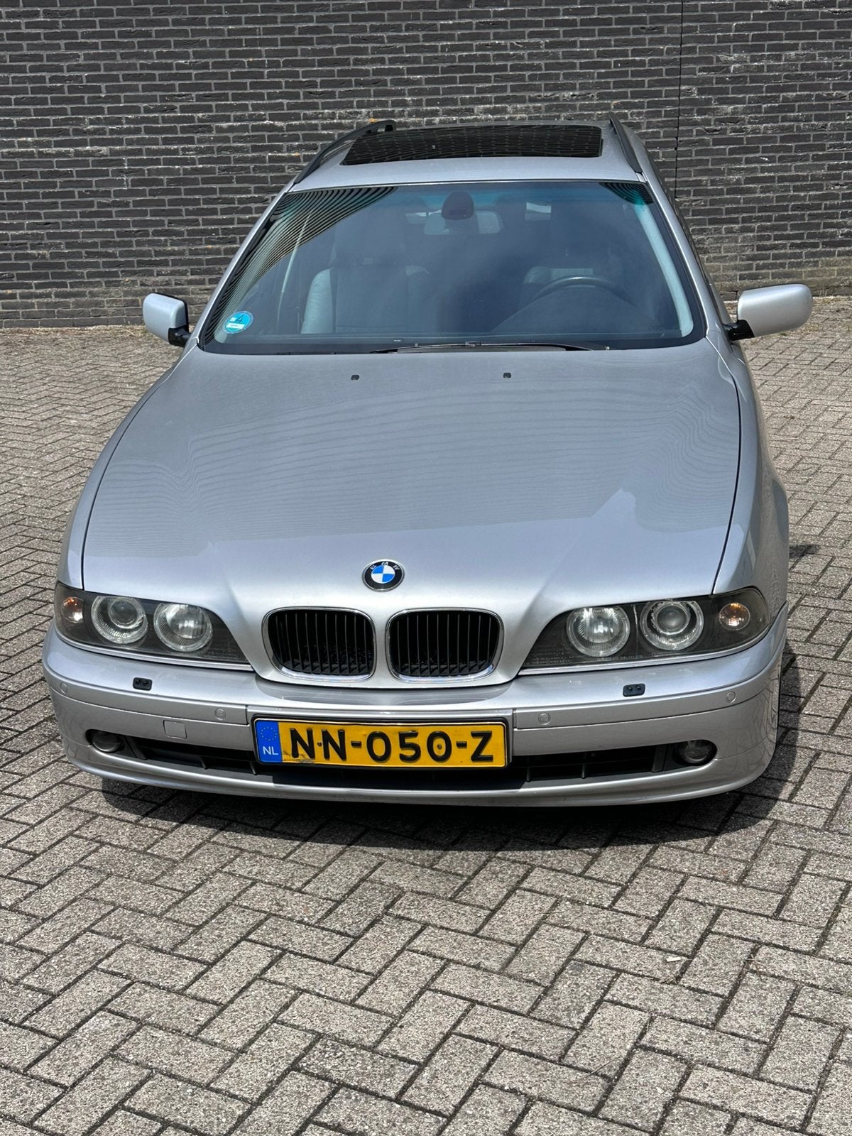 BMW 5-Serie 3.0 530I Touring AUT 2001 Grijs, Automaat, Achterwielaandrijving, 2000 kg, 1650 kg