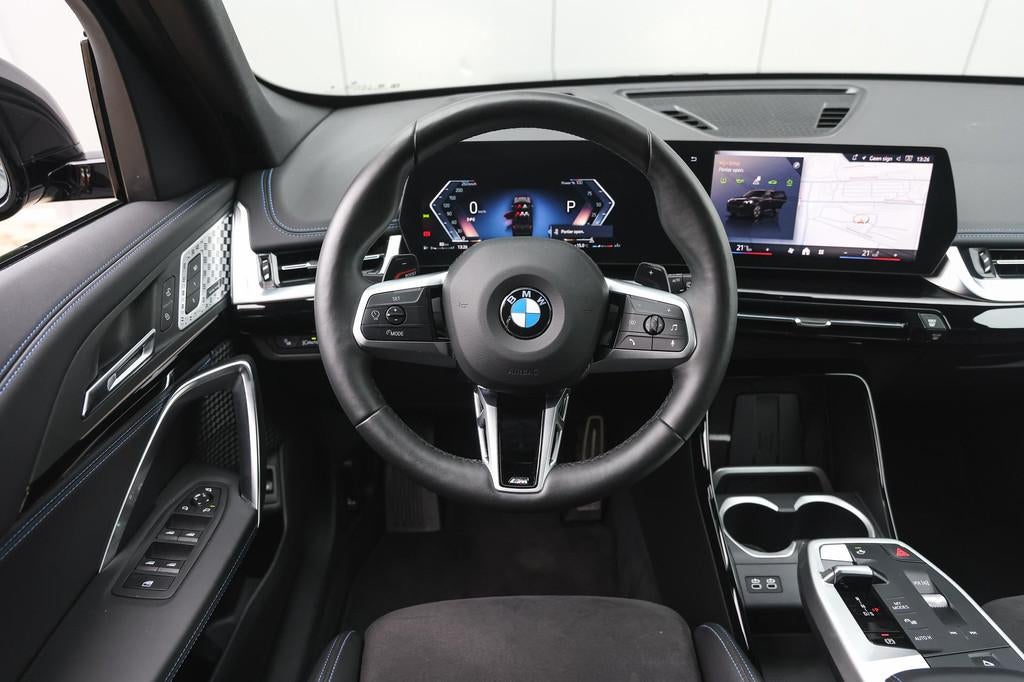 BMW X1 xDrive20d High Executive M Sport Automaat / Trekhaak, Auto's, 12 maanden, 4 cilinders, Zwart, Bedrijf