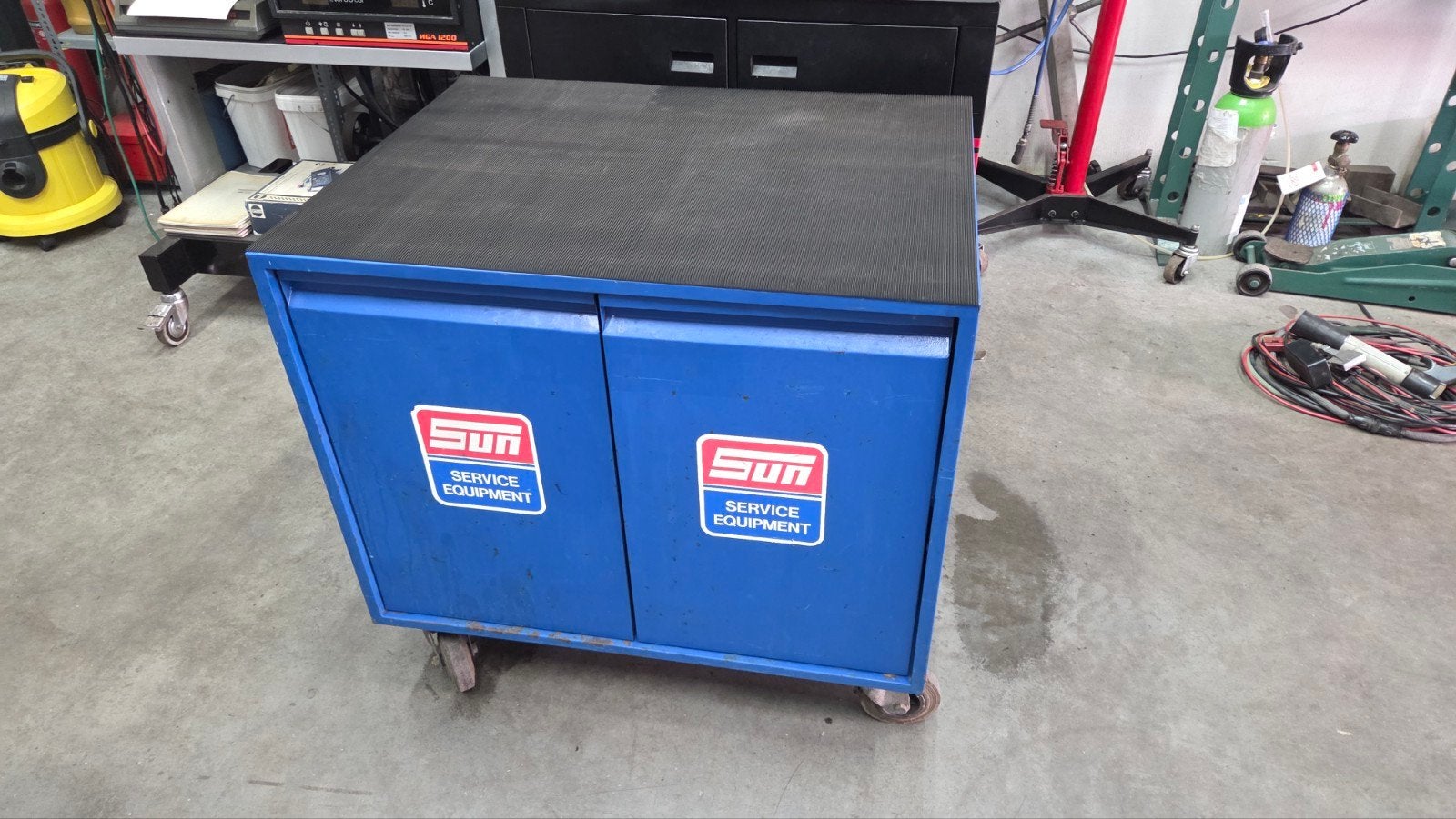Sun werktafel met opbergruimte en wielen, Auto diversen, Ophalen, Gebruikt