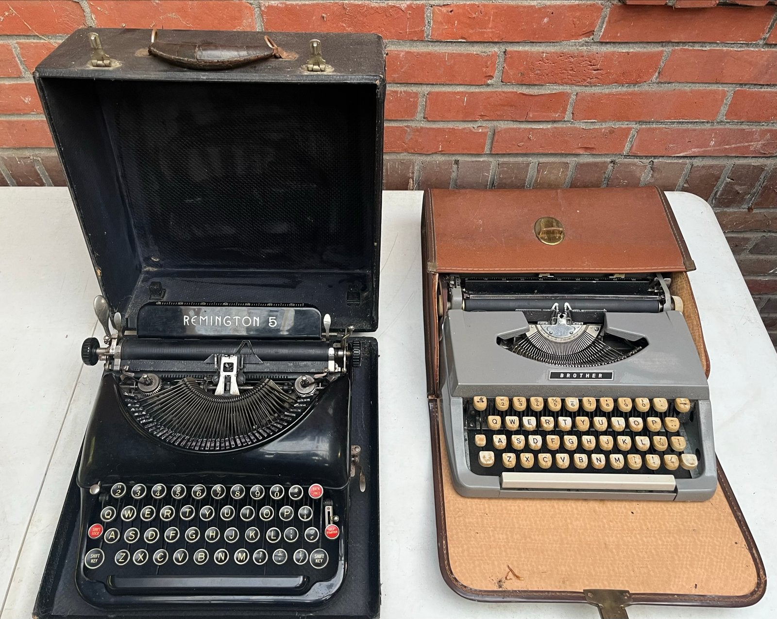 Oude typemachines Reminton 5 en Brother, Diversen, Ophalen of Verzenden, Gebruikt