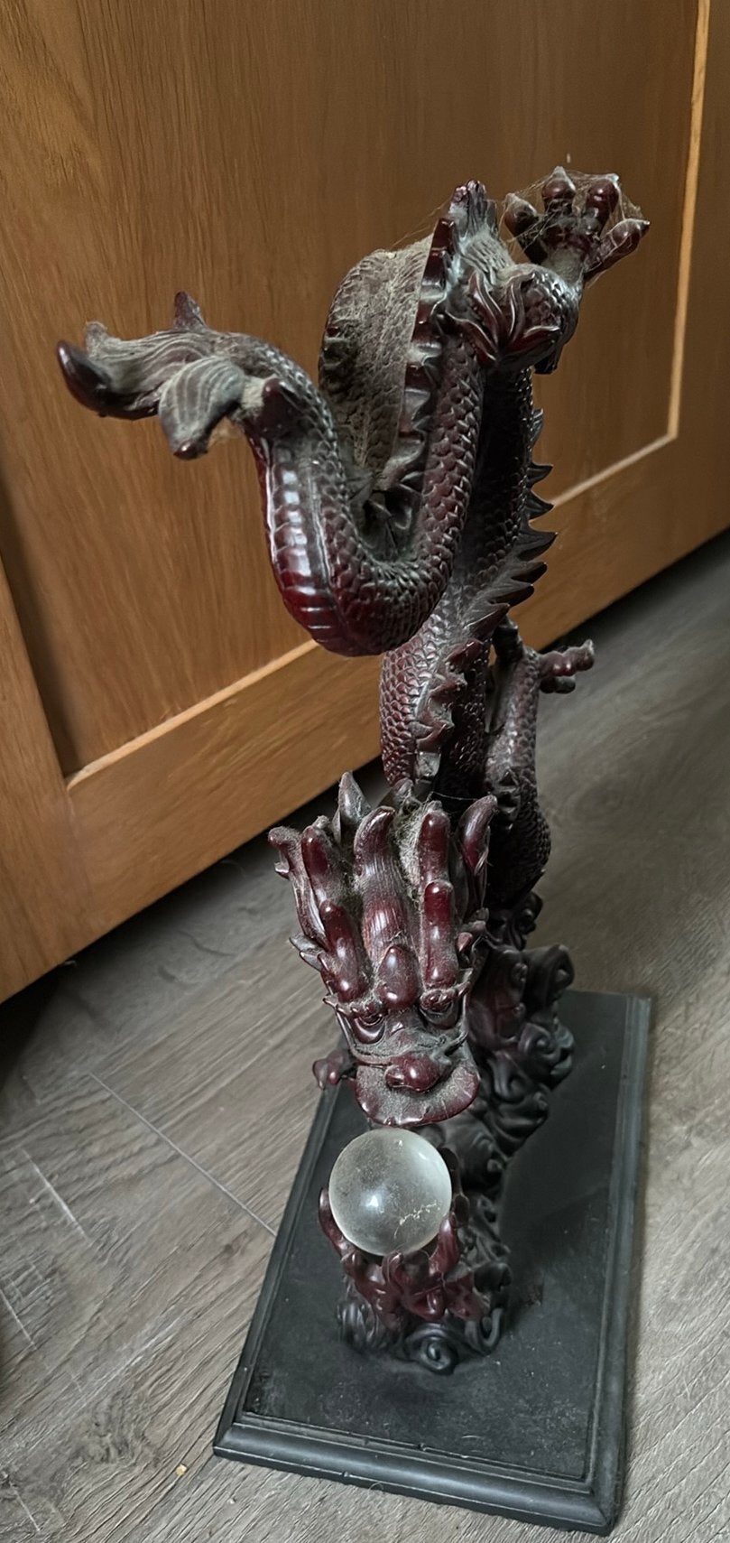 Chinese Draak Beeld met Kristallen Bol, Ophalen, Overige onderwerpen, Rood, 20 - 50 cm