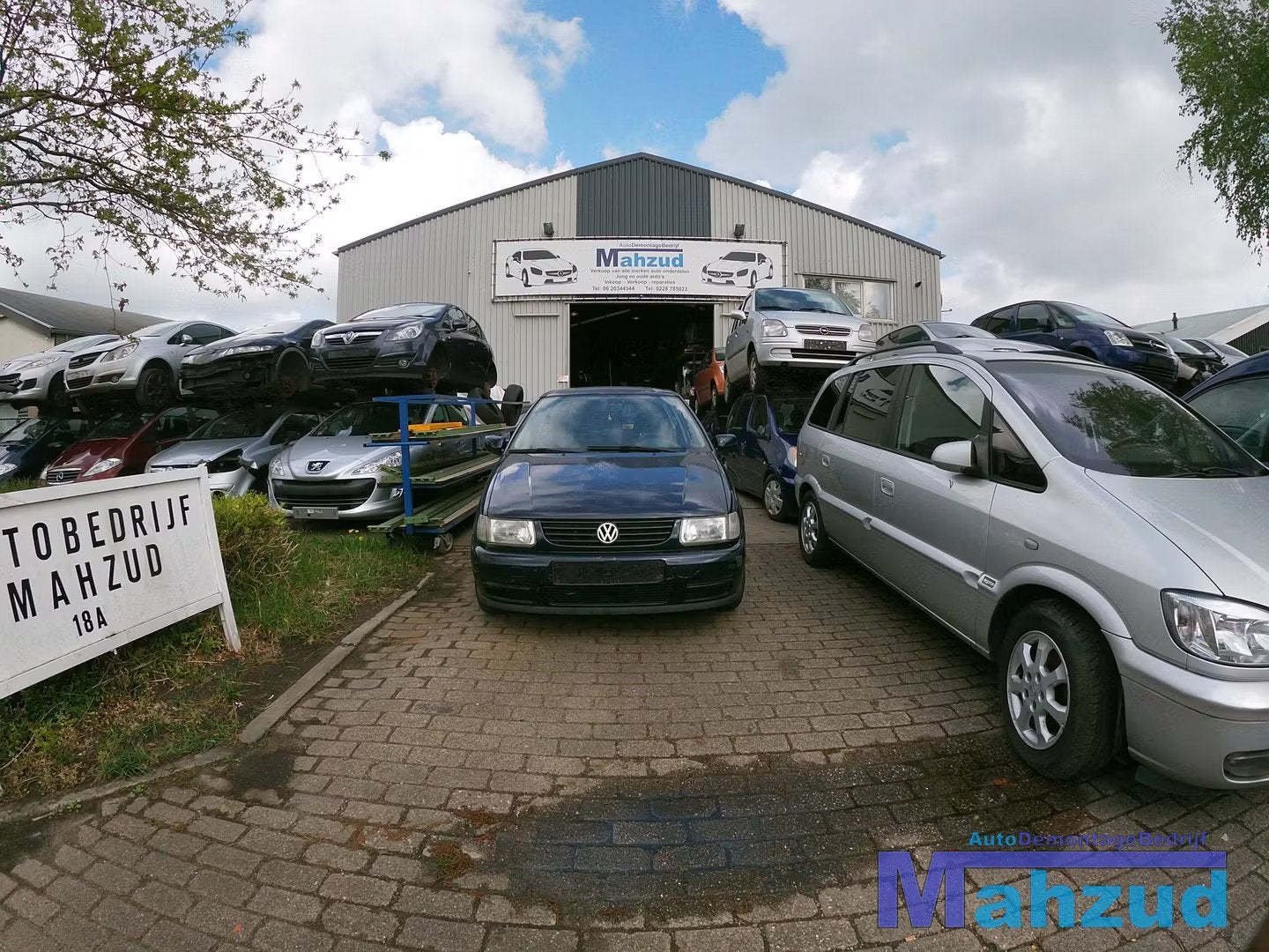 POLO 6N VOORRAAM VOORRUIT LINKER RECHTER VOOR ACHTER RAAM, Gebruikt, Volkswagen, Volkswagen AG, Berliner Ring 2
38440  Wolfsburg, DE