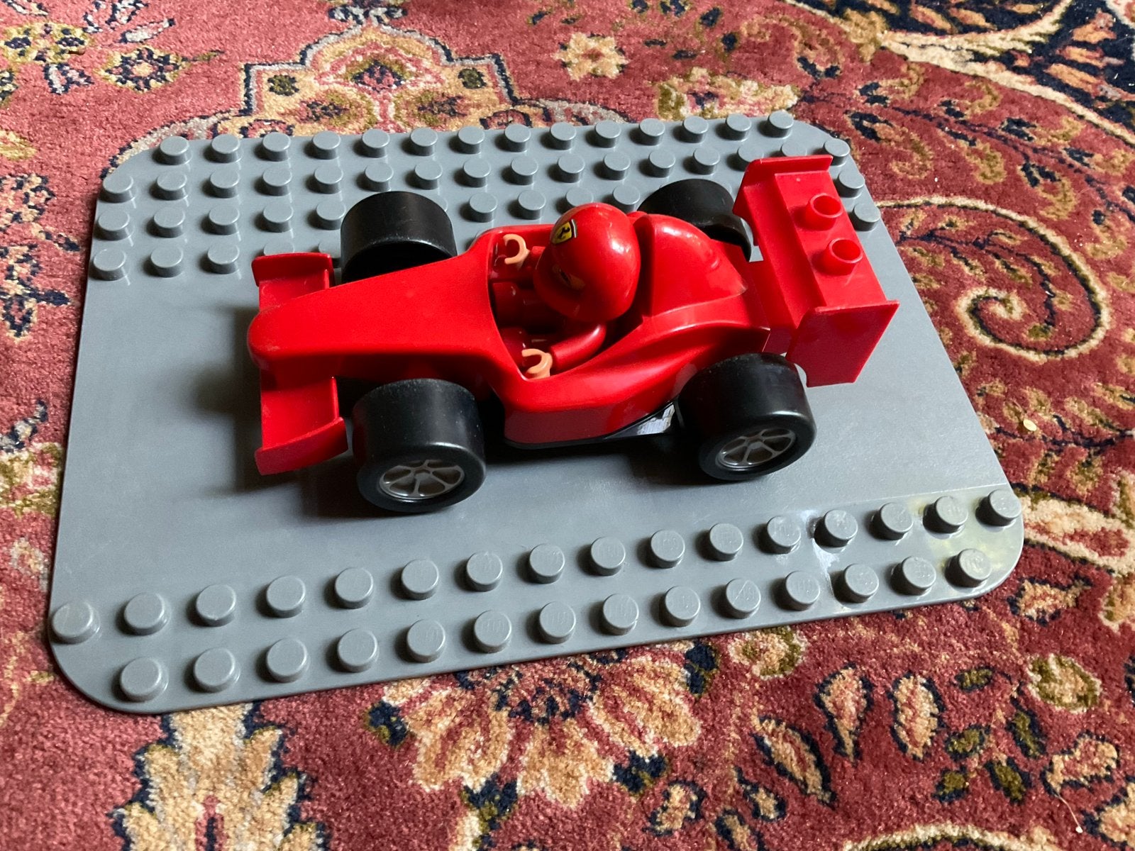 Duplo race auto ferrari met onderplaat, Inclusief minifiguren, Gebruikt, Overige thema's, Ophalen of Verzenden