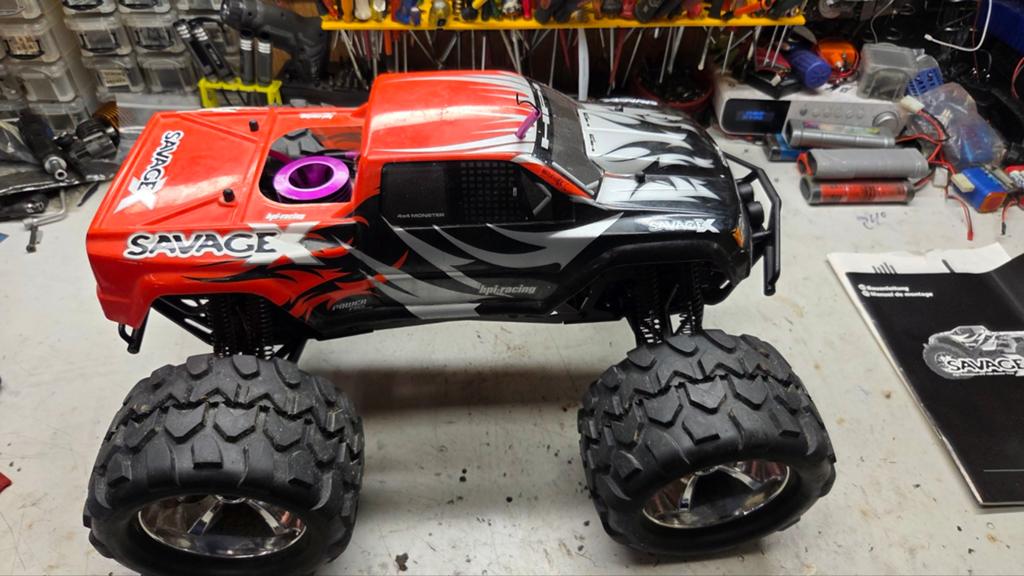 Te koop zogoed als nieuwe hpi savage x, Auto offroad, Ophalen of Verzenden, Zo goed als nieuw, Schaal 1:8