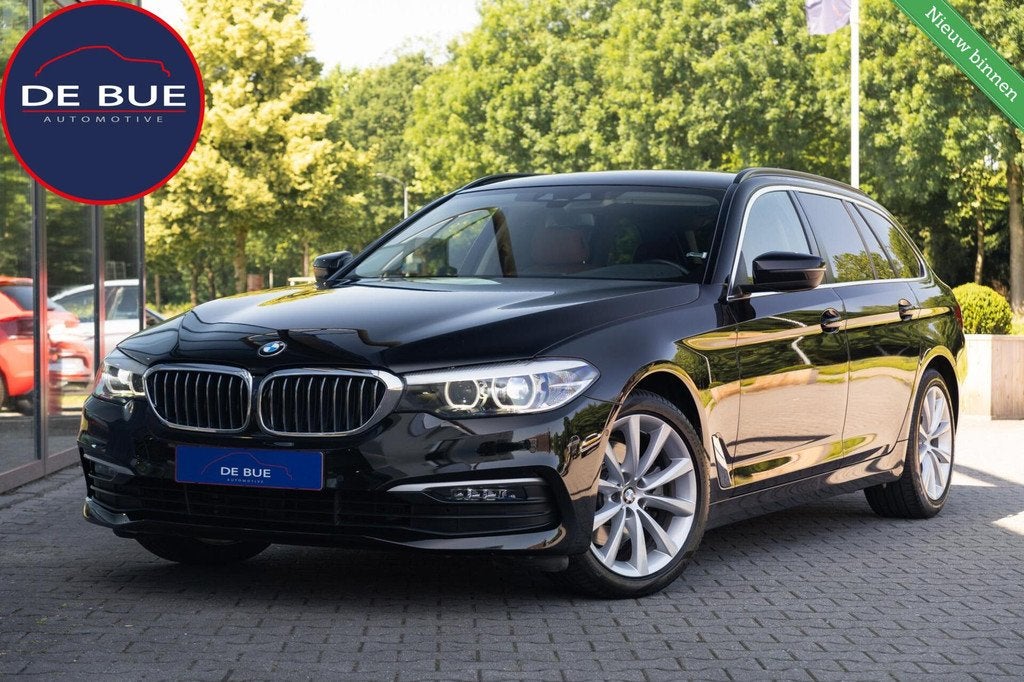 BMW 5-serie Touring 520i High Executive|Automaat|2e Eig|Lede, Auto's, BMW, Automaat, 1998 cc, Achterwielaandrijving, Euro 6