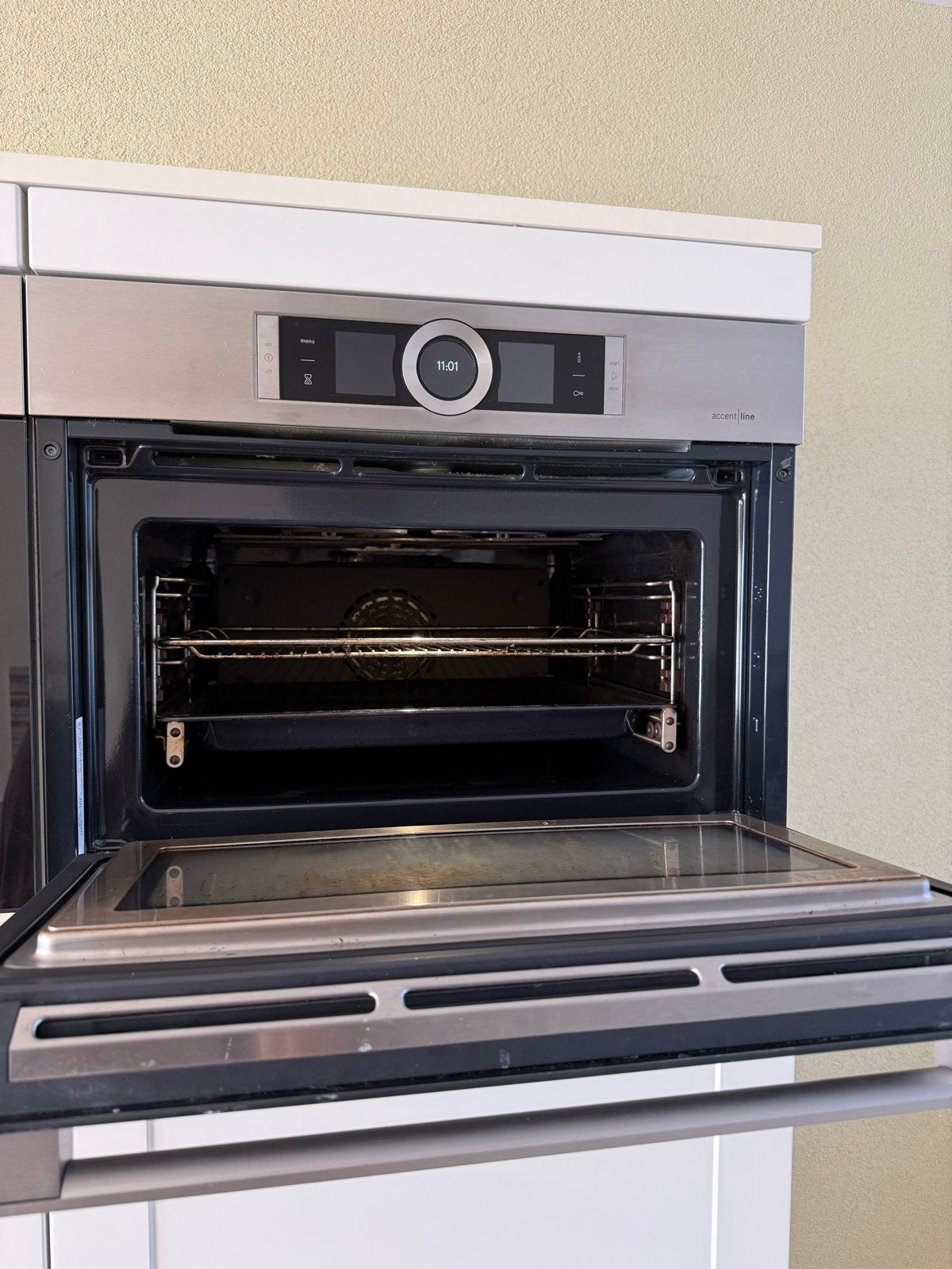 Foto 6 van Moderne witte keuken met Bosch apparatuur