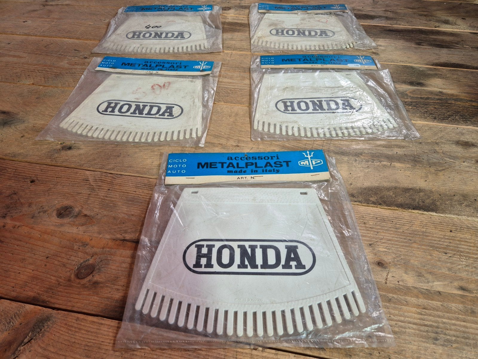 Nieuwe spatlappen voor de oldtimer honda, Ophalen of Verzenden