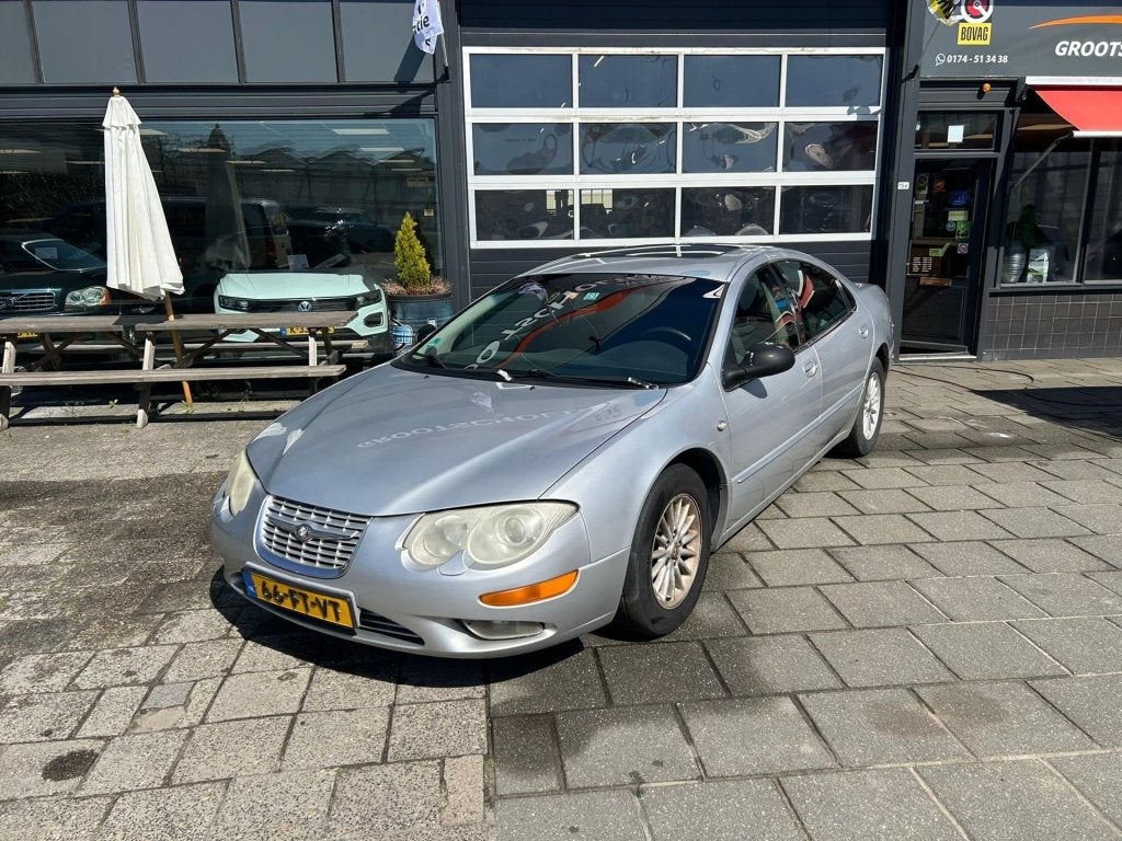 Chrysler 300M 2.7 I V6 AUT lees de advertentie goed !, foto 3
