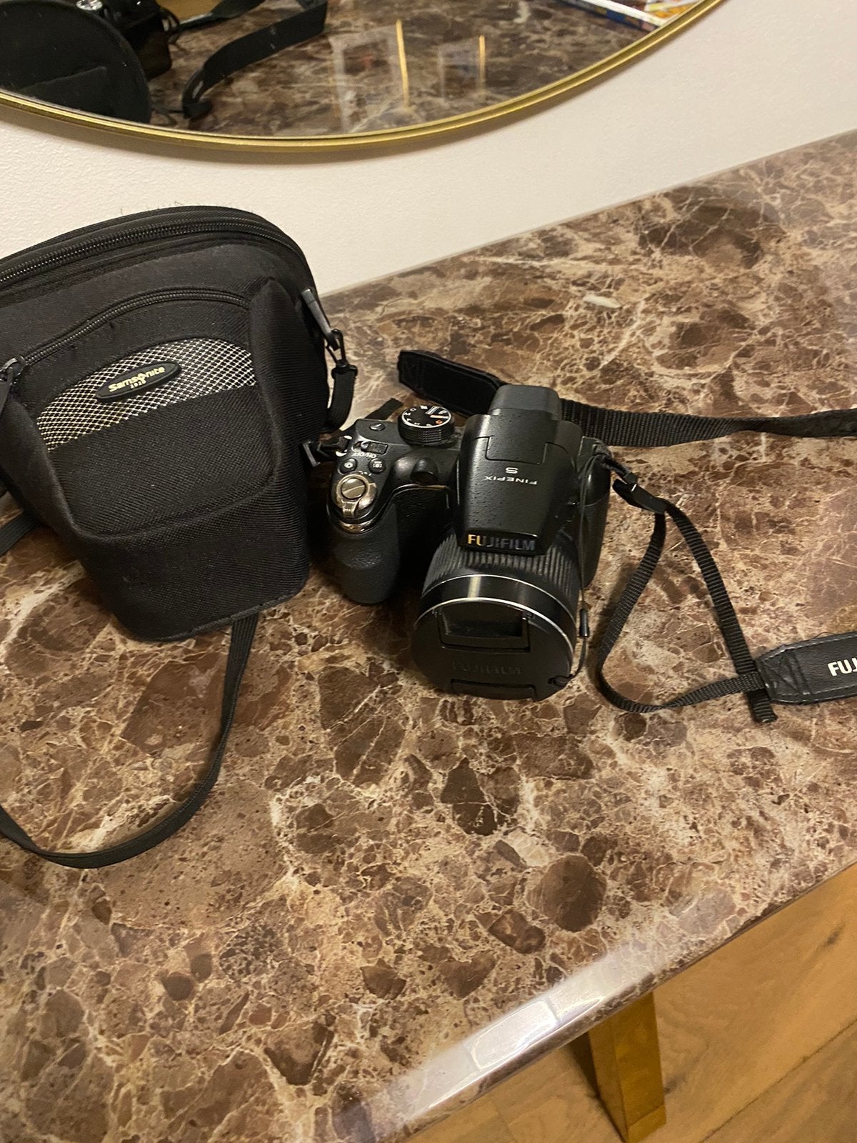 Digitale camera fujifilm finepix s3300 14MP nette staat, Overige merken, 20x of meer, Ophalen of Verzenden, Zo goed als nieuw
