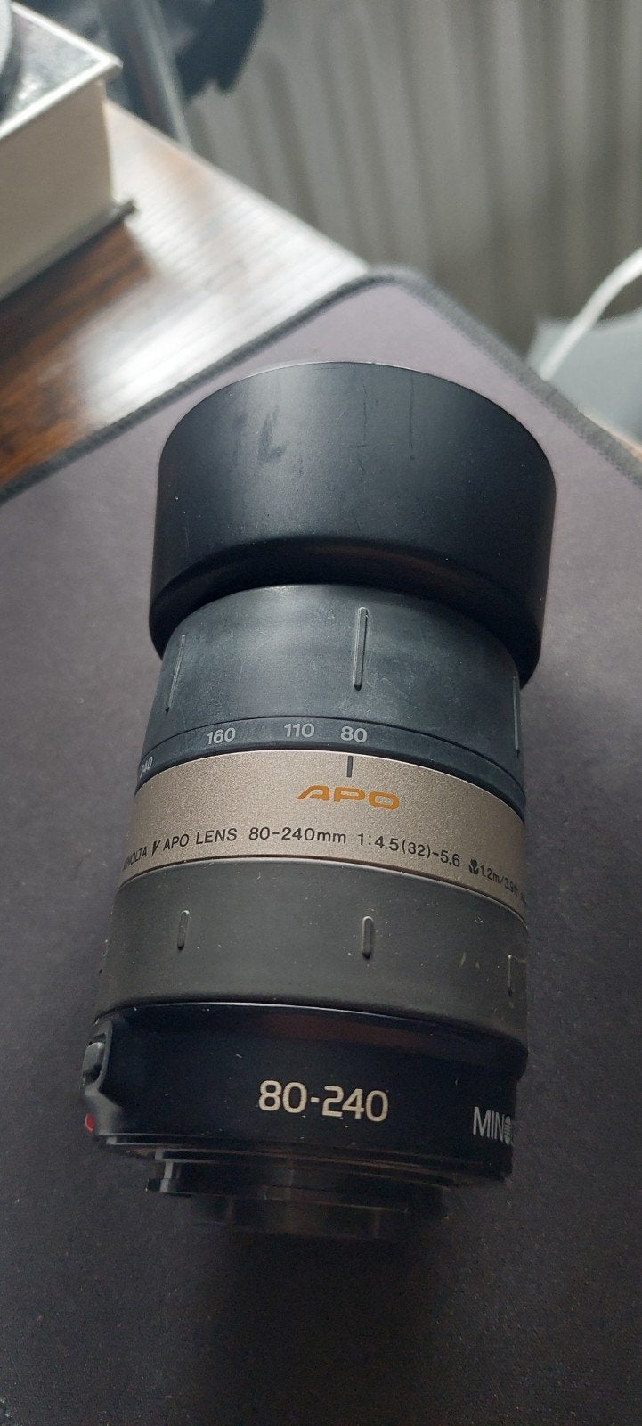 Minolta APO 80-240mm f/4.5-5.6 Telelens met Zonnekap, Gebruikt, Autofocus, Telelens, Ophalen of Verzenden