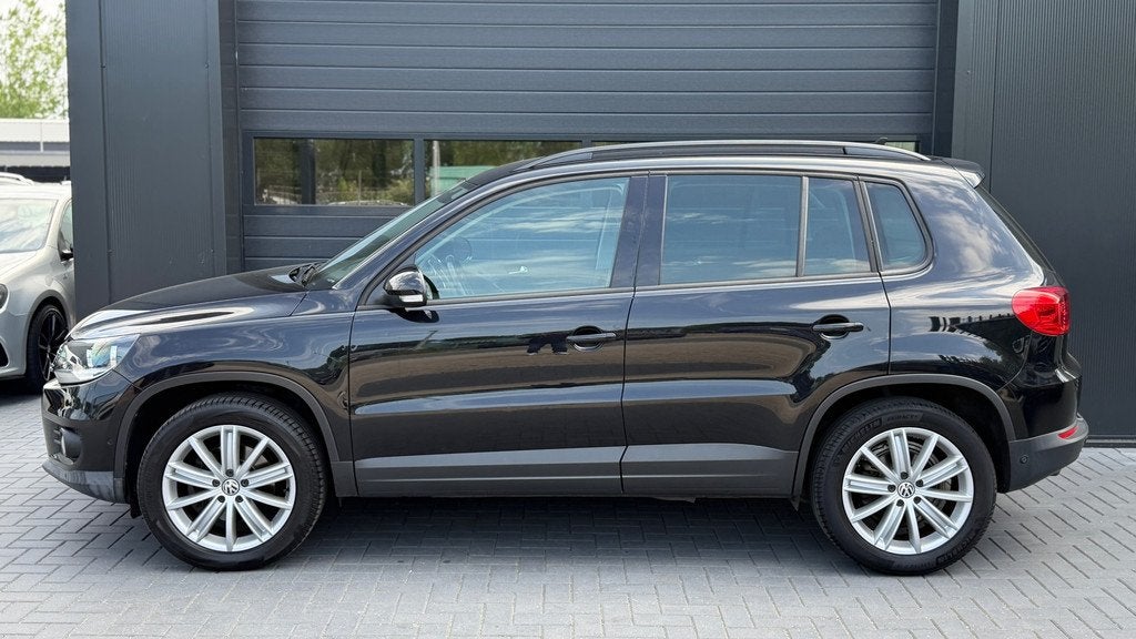 Volkswagen Tiguan 1.4 TSI Sport&Style Airco|PDC|Trekhaak|Cru, Auto's, Voorwielaandrijving, Euro 5, 15 km/l, 4 cilinders
