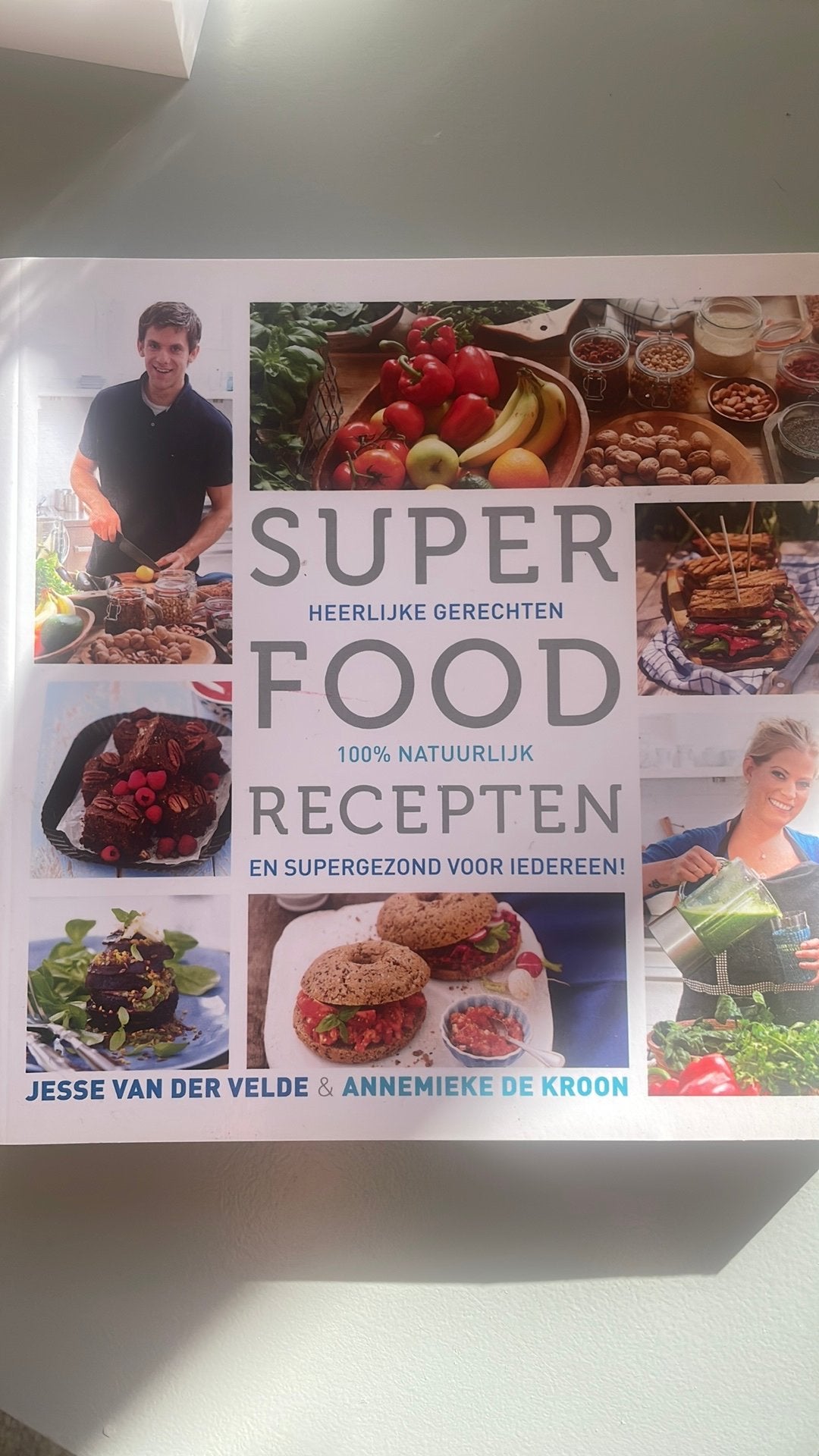 Jesse van der Velde - Superfood recepten, Boeken, Ophalen of Verzenden, Zo goed als nieuw, Jesse van der Velde; Annemieke de Kroon