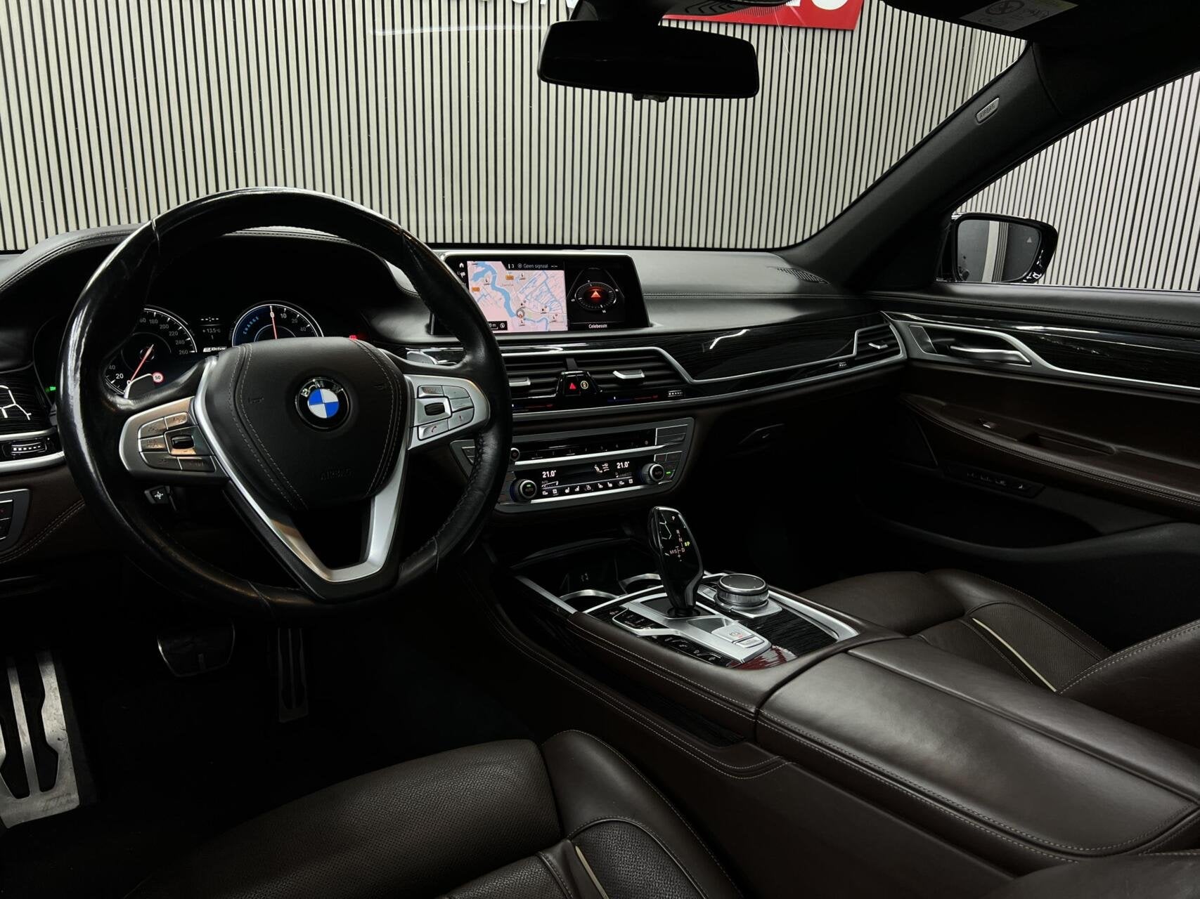 BMW 7-serie 740Le iPerformance M-PAKKET, PANO,MASSAGE,HEADUP, Automaat, Achterwielaandrijving, Gebruikt, Euro 6