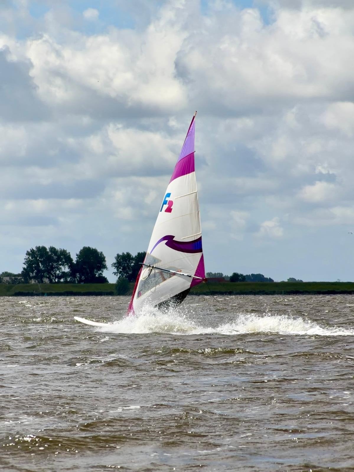 origineel f2 tuigage, nauwelijks gebruikt, Watersport en Boten, Ophalen, Gebruikt, Met giek, 6.5 m² tot 8 m²
