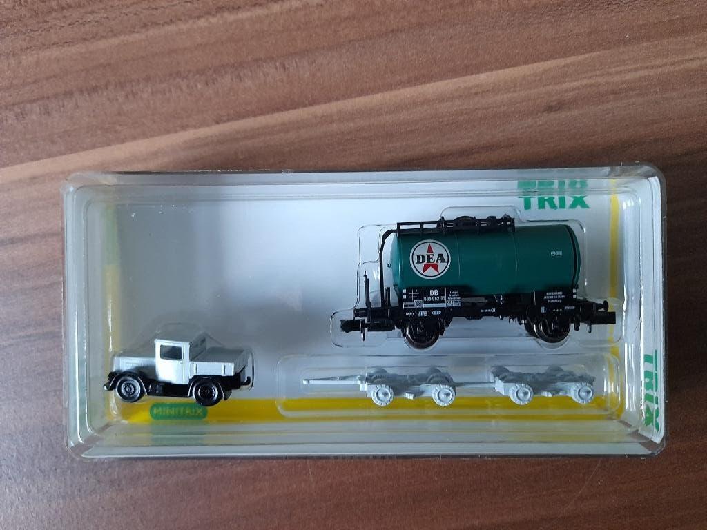 Minitrix 15124 DEA tankwagon set (NIEUW), Gelijkstroom of Wisselstroom, Trix, Ophalen of Verzenden, Nieuw