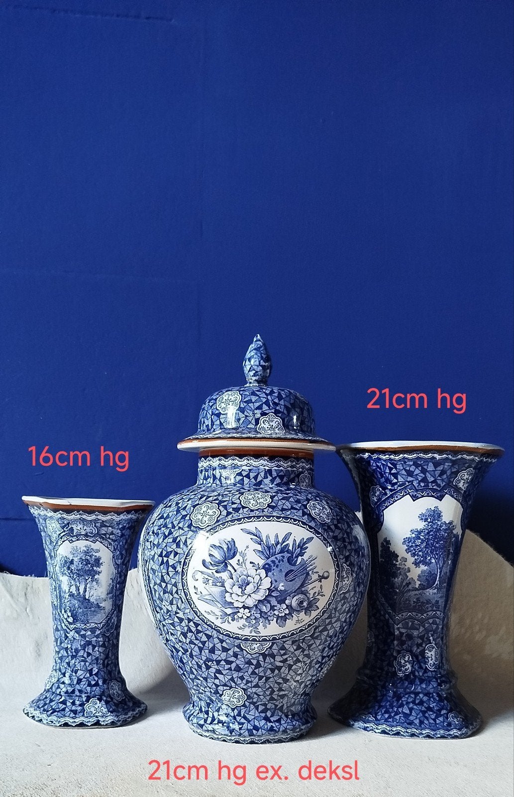 3 Delfts blauwe vazen en pot Villeroy Boch, Antiek en Kunst, Antiek | Vazen, Ophalen of Verzenden