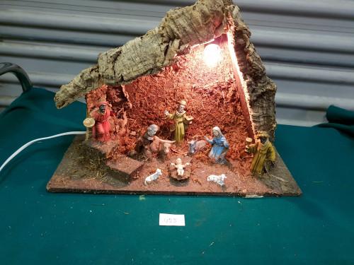425 ]kerststal met beelden en lampje, Diversen, Kerst, Ophalen of Verzenden, 'T Olde Gre-j, Info@toldegrej.nl, Endepoelstraat 20f Didam
