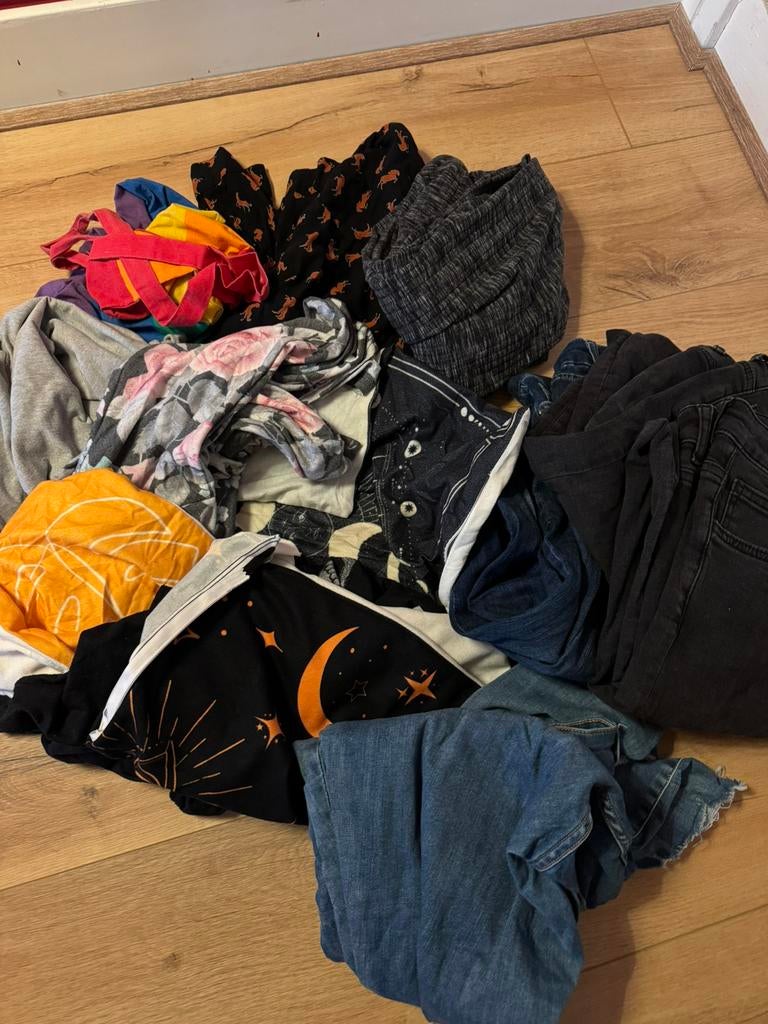 Zak kleding / stoffen gratis op te halen, Kleding | Dames, Ophalen, Gedragen, Maat 46/48 (XL) of groter