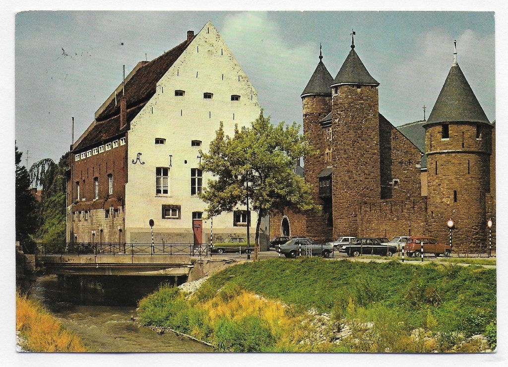 Maastricht Pesthuis Helpoort gelopen Ansichtkaart (B2775, Ophalen of Verzenden, 1980 tot heden, Gelopen, Limburg