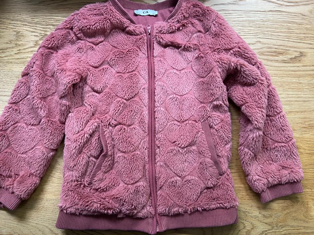 Heerlijk warm vest c & a maat 122/128, Ophalen of Verzenden, Zo goed als nieuw, Trui of Vest