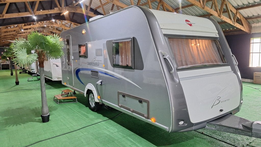 Bürstner Belcanto 500 TK Mover/Stapelbed, Caravans en Kamperen, Weststraße 33 77694 Kehl, Duitsland, Bürstner GmbH & Co. KG, Info@buerstner.com