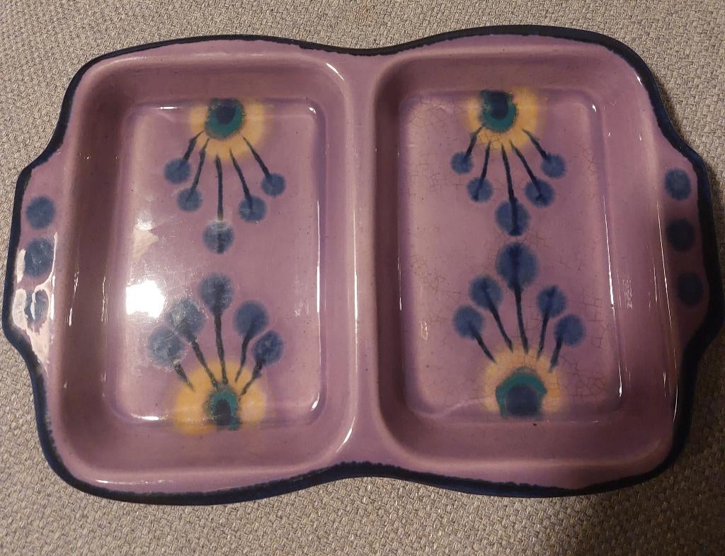 BROCANTE schaaltje  LILA FLORA HOLLAND. gesigneerd.1263, Gebruikt, Ophalen of Verzenden, Schaal of Schalen, Overige stijlen