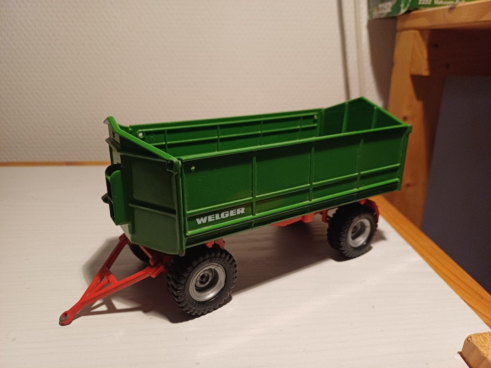 Britains Siku Welger zijkieper, Ophalen of Verzenden, Zo goed als nieuw, Tractor of Landbouw, Britains