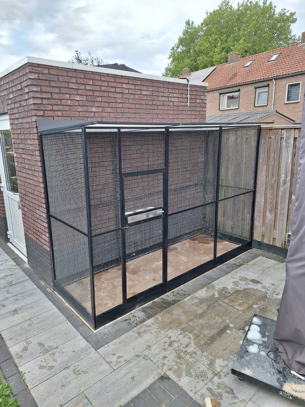 Zwarte aluminium buiten Voliere, Dieren en Toebehoren, Pluimvee | Toebehoren, Ophalen, Gebruikt, Overige typen