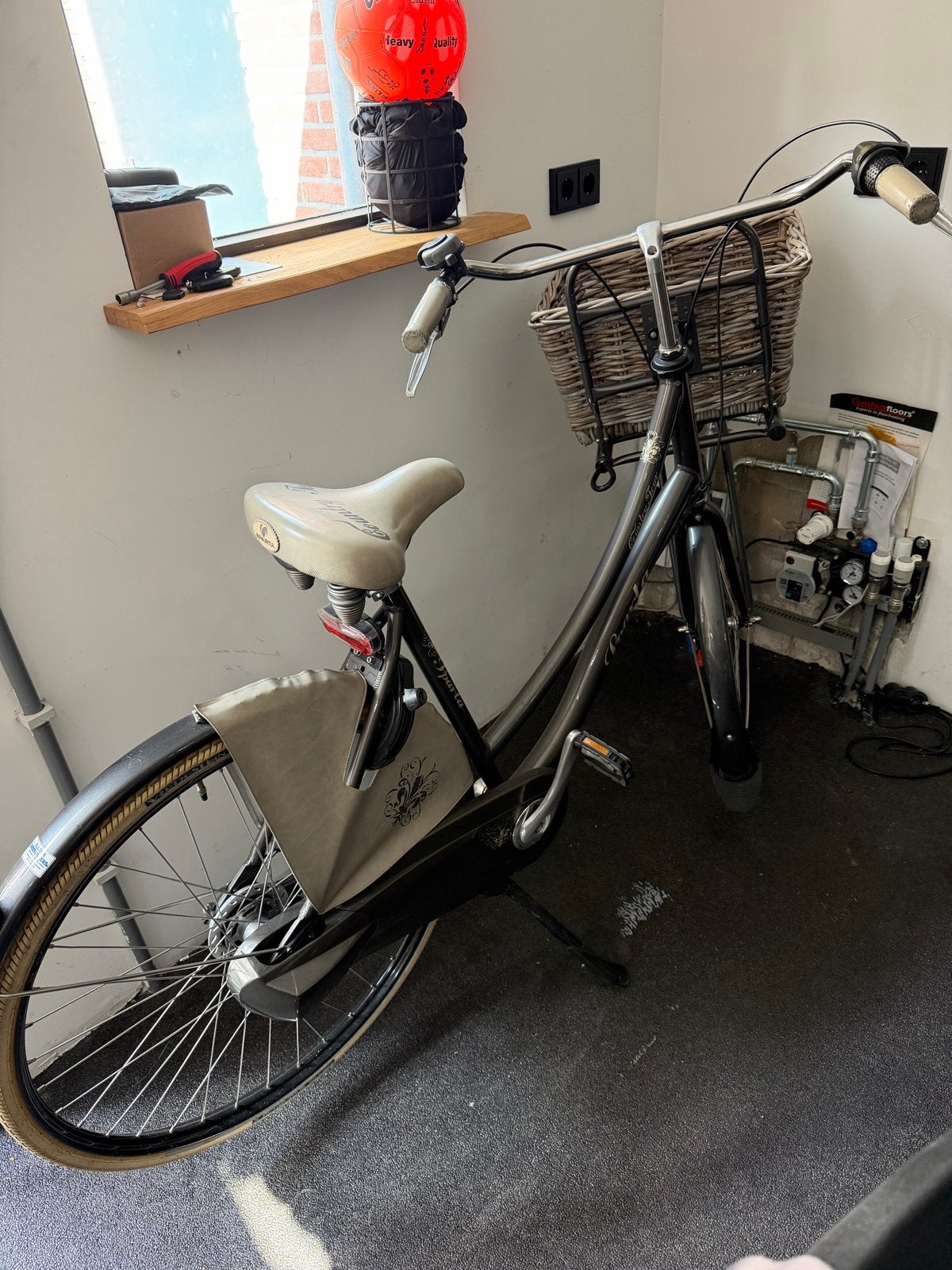 Sparta Country Tour Damesfiets met Mand, Sparta, Gebruikt, Velgrem, Versnellingen