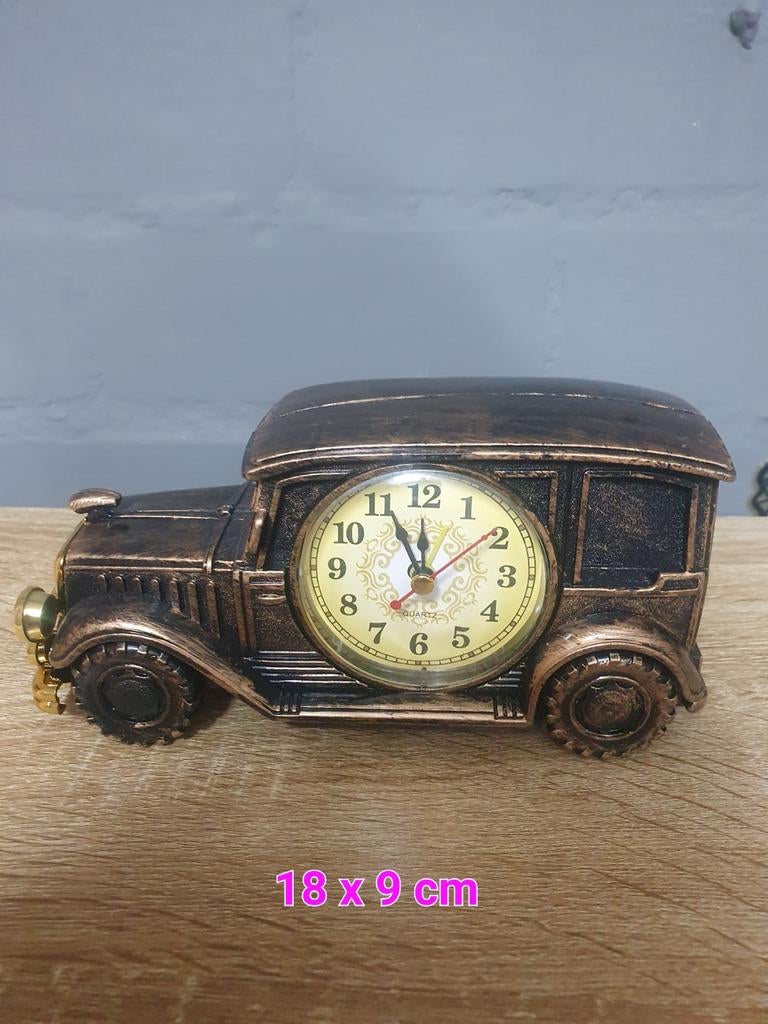 Nieuw Kunststof Klokje in Antieke Auto Vorm - 18x9 cm, Ophalen of Verzenden, Nieuw