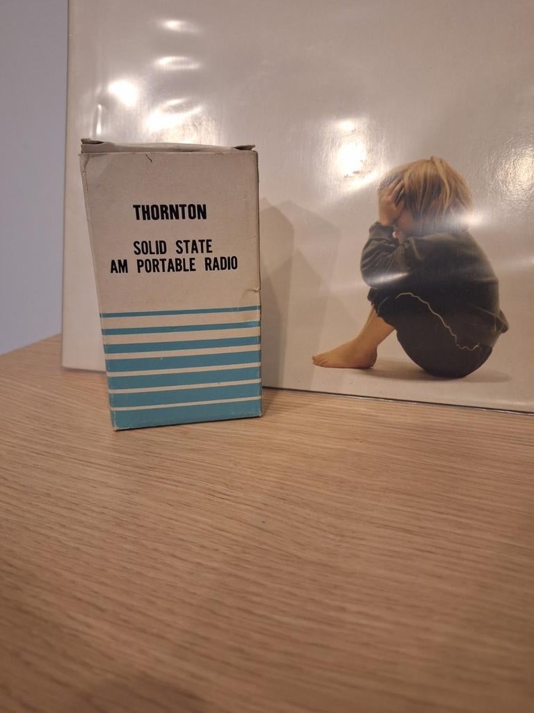 Thornton Solid State AM Portable Radio -Nieuw uit oude voor, Audio, Tv en Foto, Radio's, Ophalen of Verzenden, Nieuw, Transistorradio