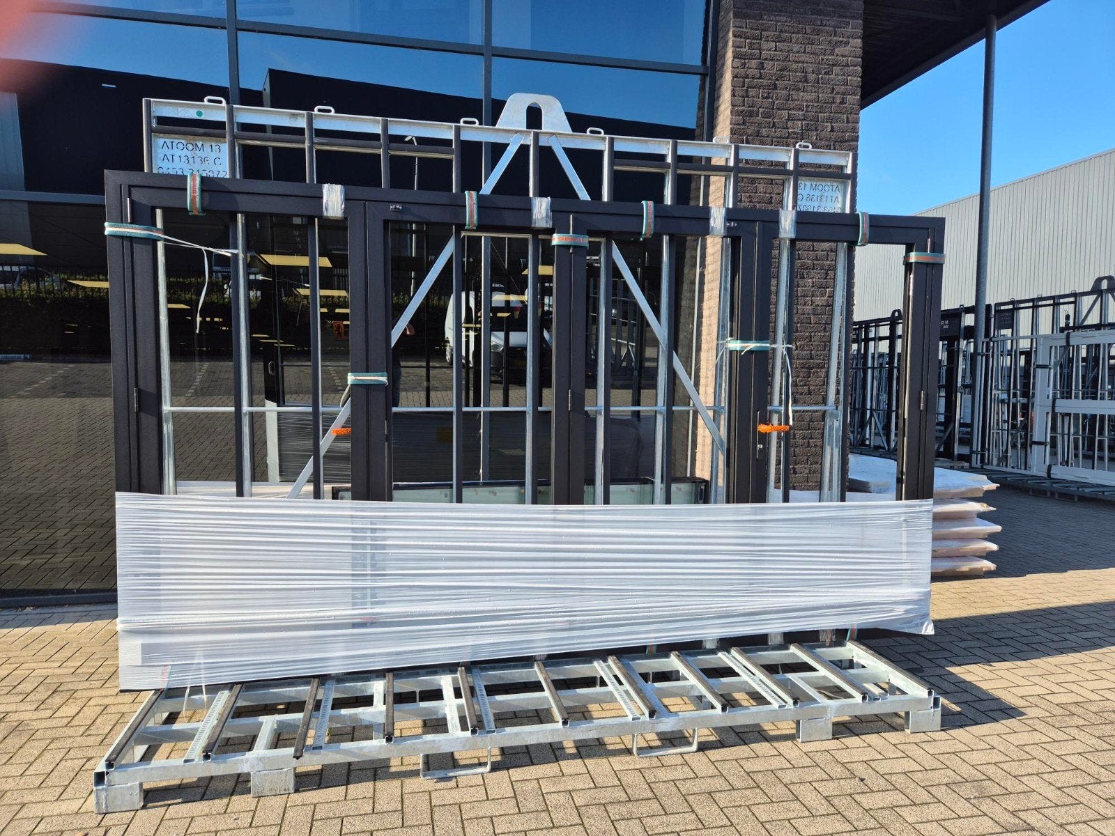 Aluminium vouwwand en kunststof ramen, Doe-het-zelf en Verbouw, Ophalen, Gevelraam of Ruit, Nieuw, 160 cm of meer