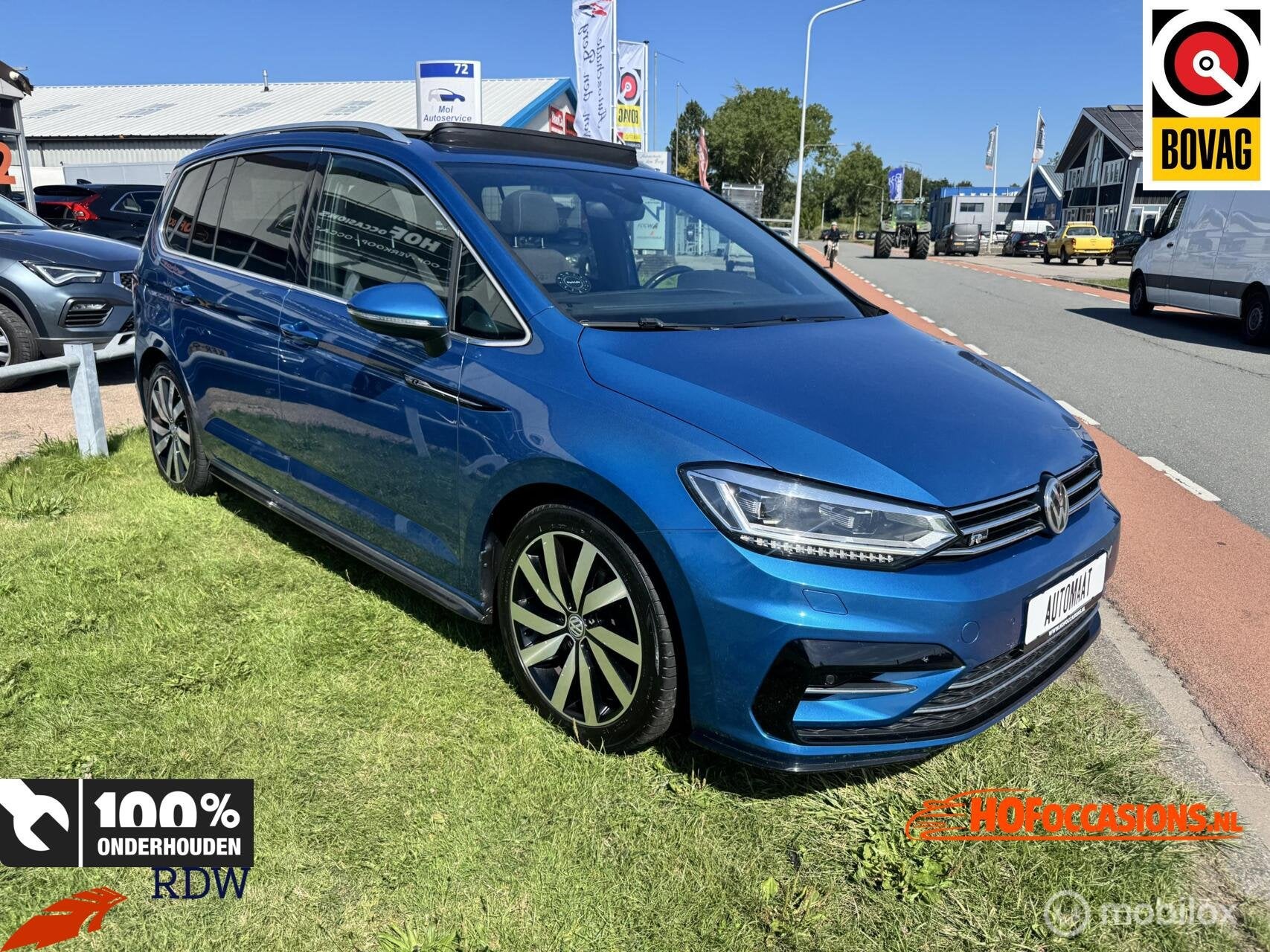 Volkswagen Touran 1.8 TSI R-Line 7pers. PANO / LED / TREKHAA, 1441 kg, Gebruikt, 4 cilinders, 7 stoelen