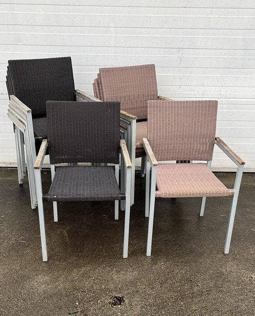 5 stuks horeca terras stoelen, vlechtwerk, stapelbaar, Huis en Inrichting, Stoelen, Ophalen, Hout, Gebruikt, Overige kleuren