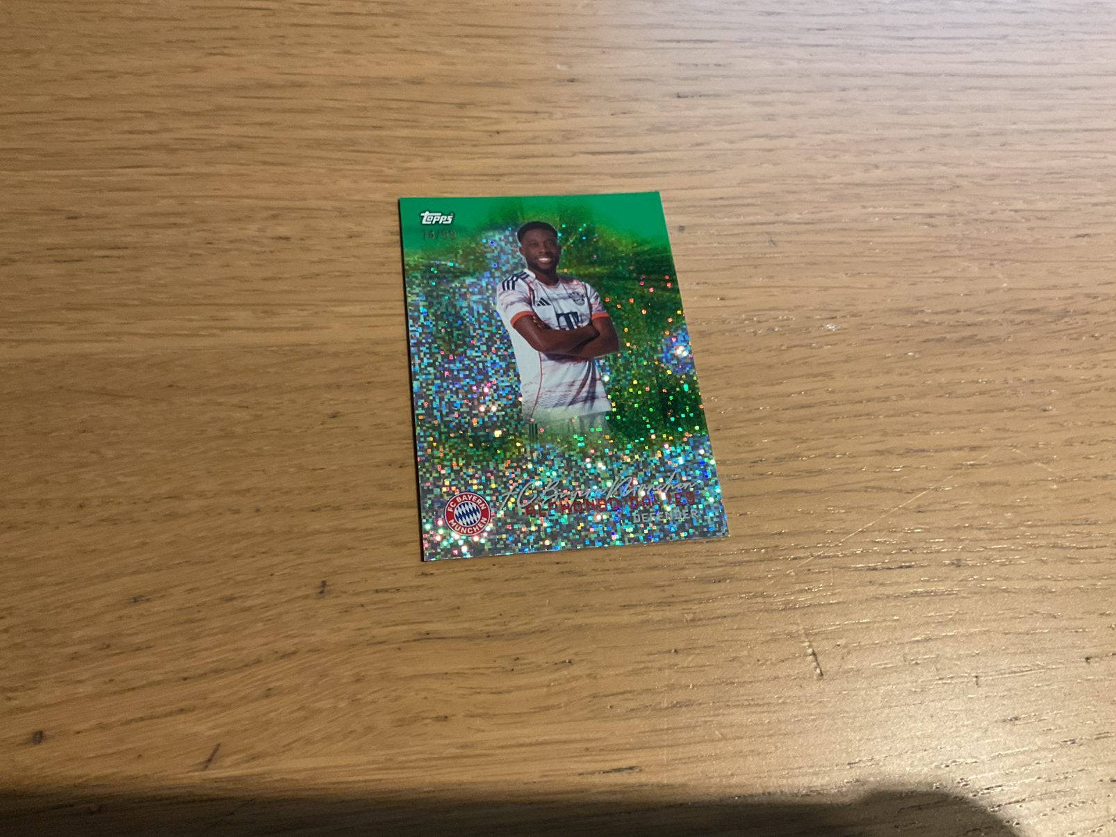 Alphonso davies bayern munchen topps kaart /99, Verzamelen, Sportartikelen en Voetbal, Ophalen of Verzenden, Zo goed als nieuw