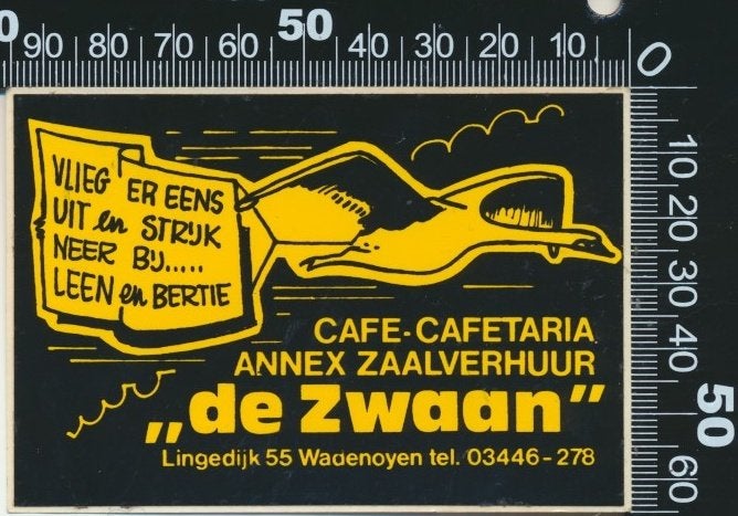 Sticker: Cafe Cafetaria Zaalverhuur De Zwaan - Wadenoyen, Ophalen of Verzenden, Zo goed als nieuw, Bedrijf of Vereniging
