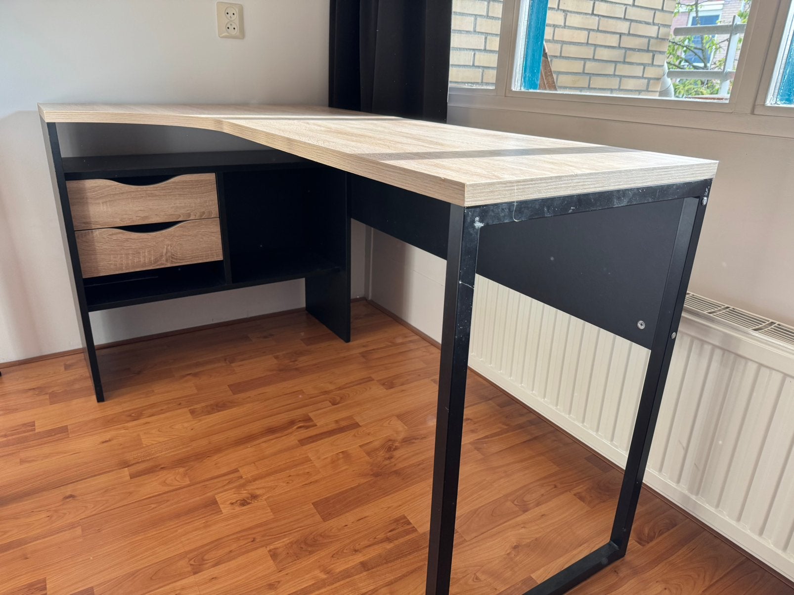 Studeer/werk Bureau (prijs is verlaagd!), Ophalen, Met lades, Schoolbureau, Zo goed als nieuw