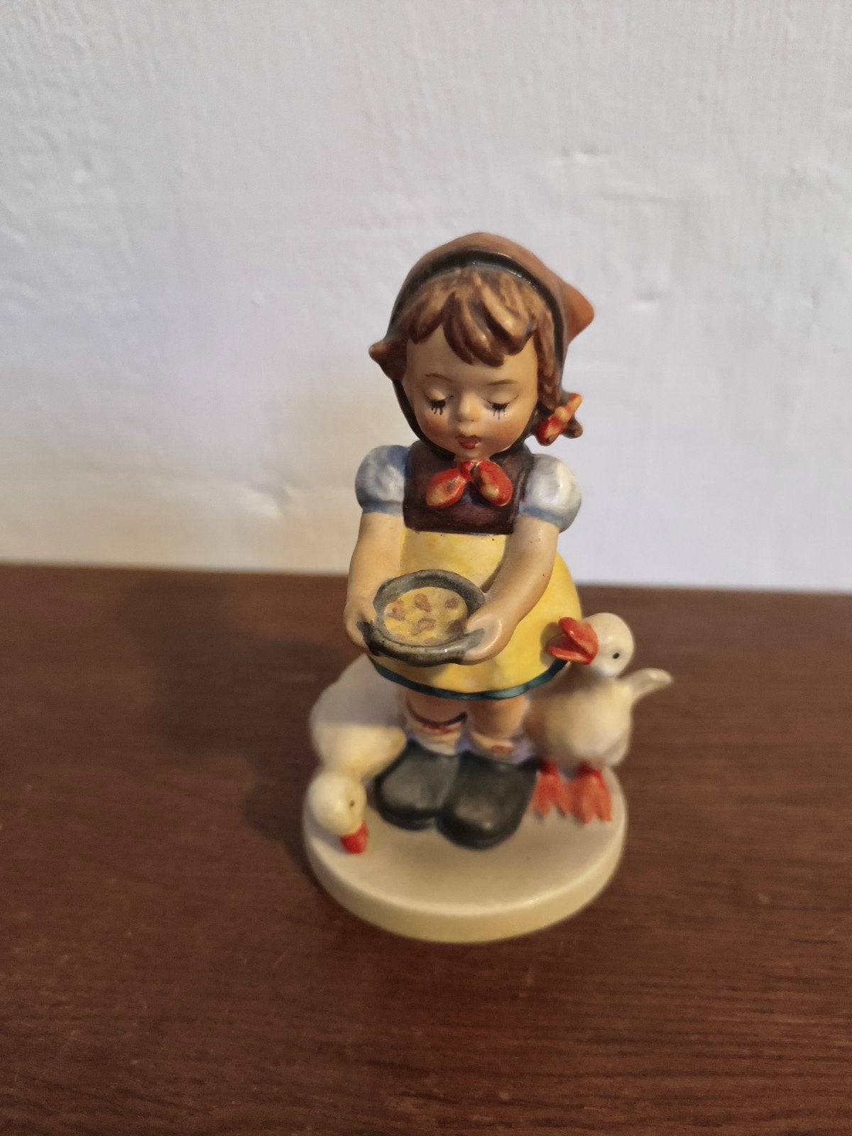 Vintage Goebel Hummel beeldje: Meisje met eendjes, Ophalen of Verzenden