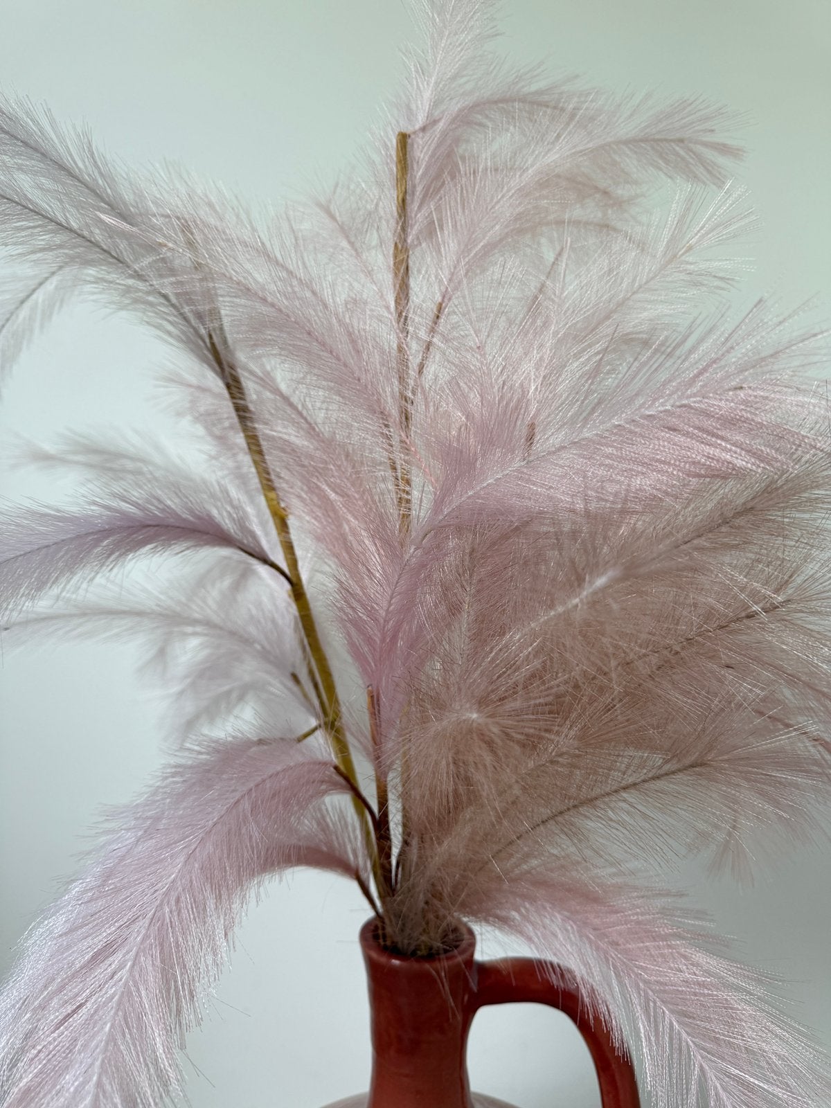 4 roze pluimen (exclusief vaas), Ophalen of Verzenden, Zo goed als nieuw