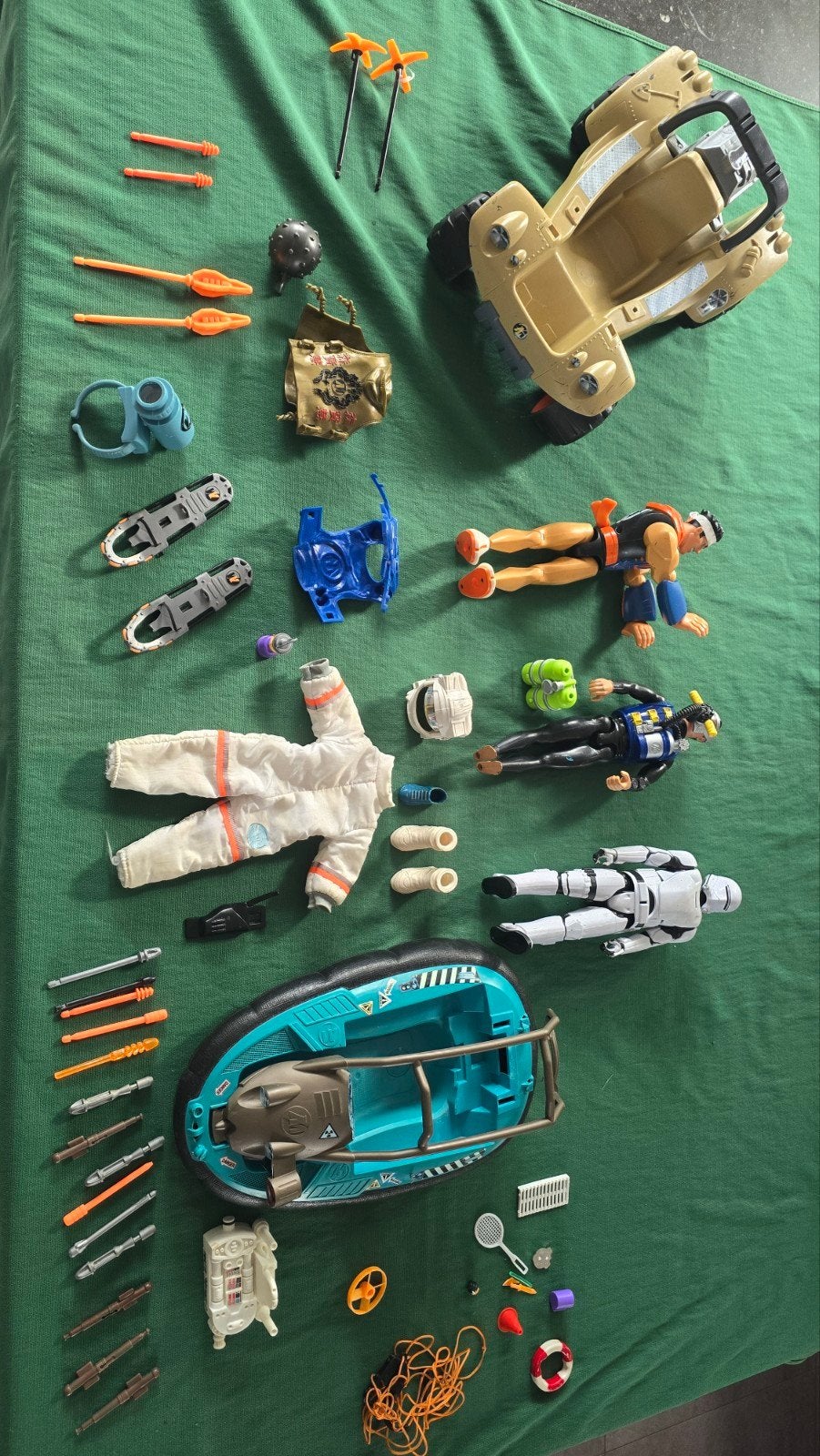 Diverse Action Man figuren met voertuigen en accessoires, Ophalen, Gebruikt