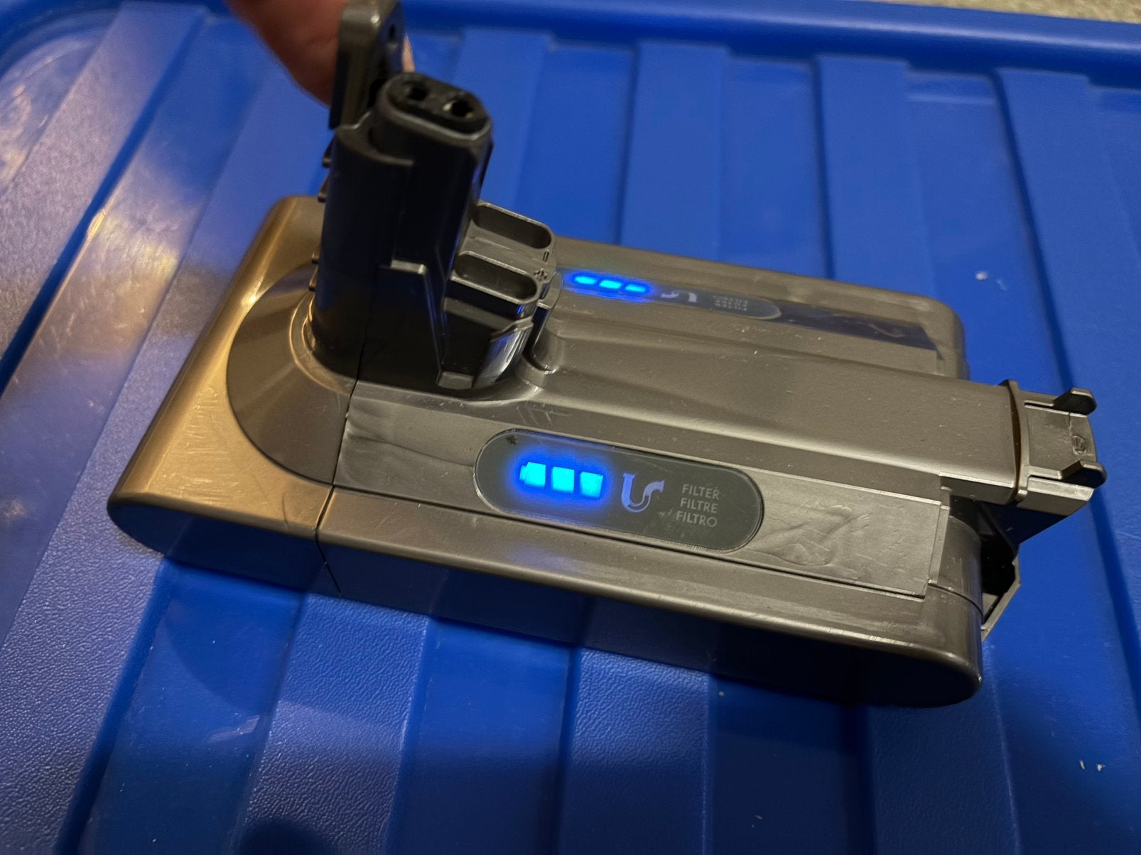 Dyson V10 battery working!, Witgoed en Apparatuur, Stofzuigers, Bedienbaar via app, Ophalen of Verzenden, Zo goed als nieuw, Dyson