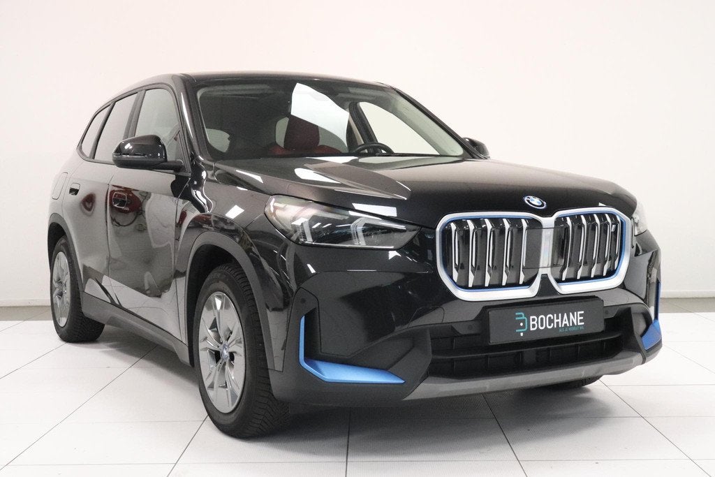 BMW iX1 xDrive30 Launch Edition 67 kWh | PANO | Camera | SoH, Auto's, BMW, Automaat, Stof, Gebruikt, Met garantie (alle)