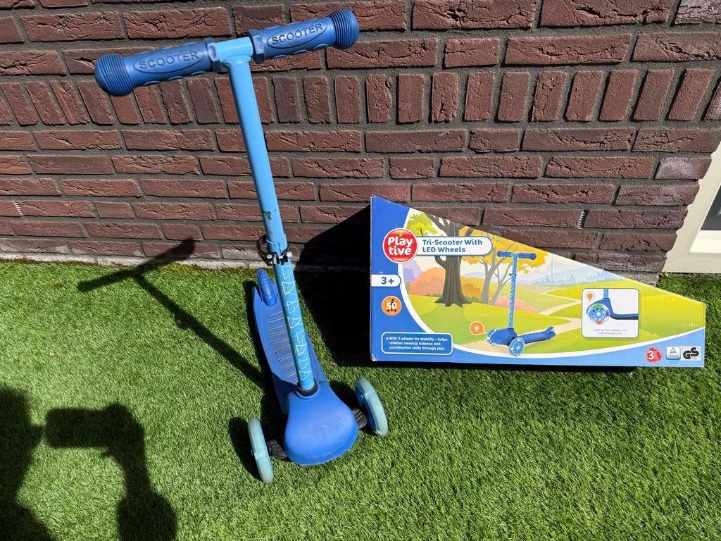 Playmotive tri scooter met led wielen, Ophalen, Gebruikt, Gewone step