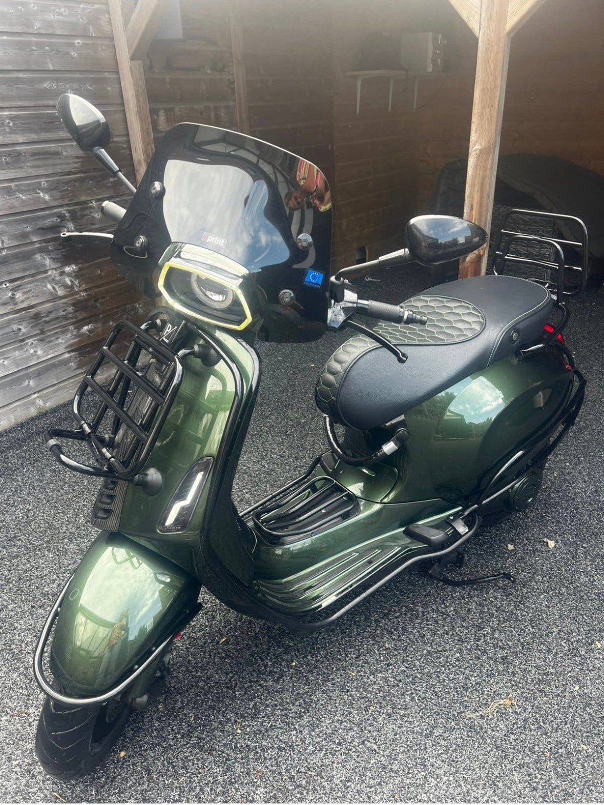 Vespa sprint cobra green, Ophalen, Zo goed als nieuw, Benzine