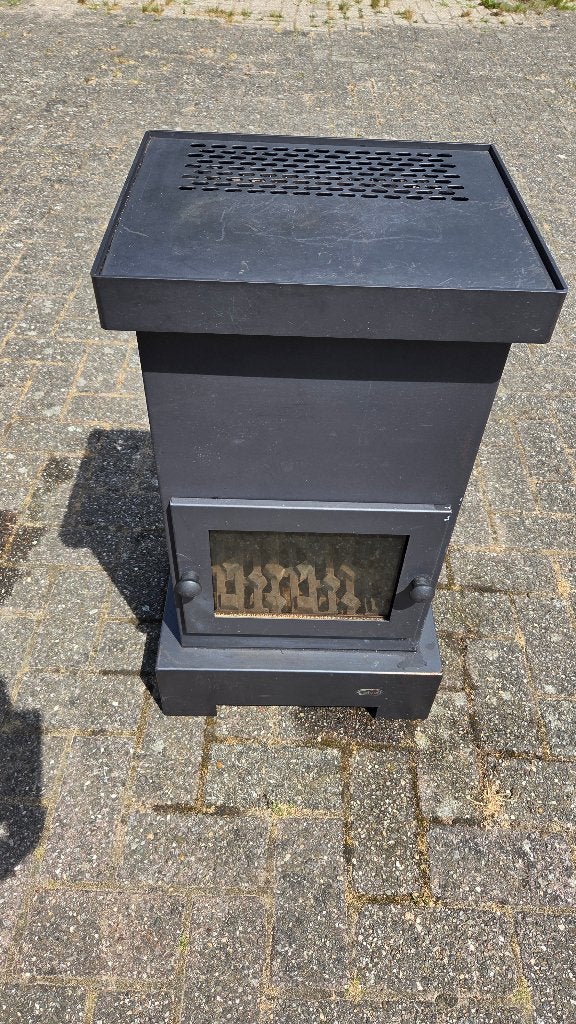 Kleine gaskachel incl. dakdoorvoer, Huis en Inrichting, Kachels, Ophalen, Gebruikt, Gas, Gaskachel