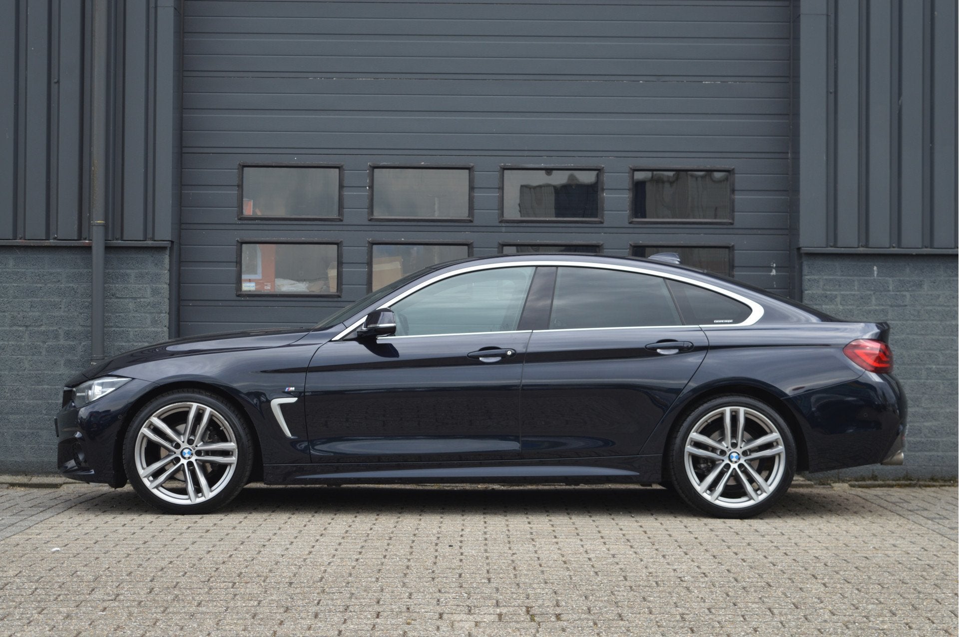 BMW 4 Serie Gran Coupé 418i High Executive Edition | M-PAKK, Auto's, Automaat, Dealer onderhouden, Gebruikt, Met garantie (alle)