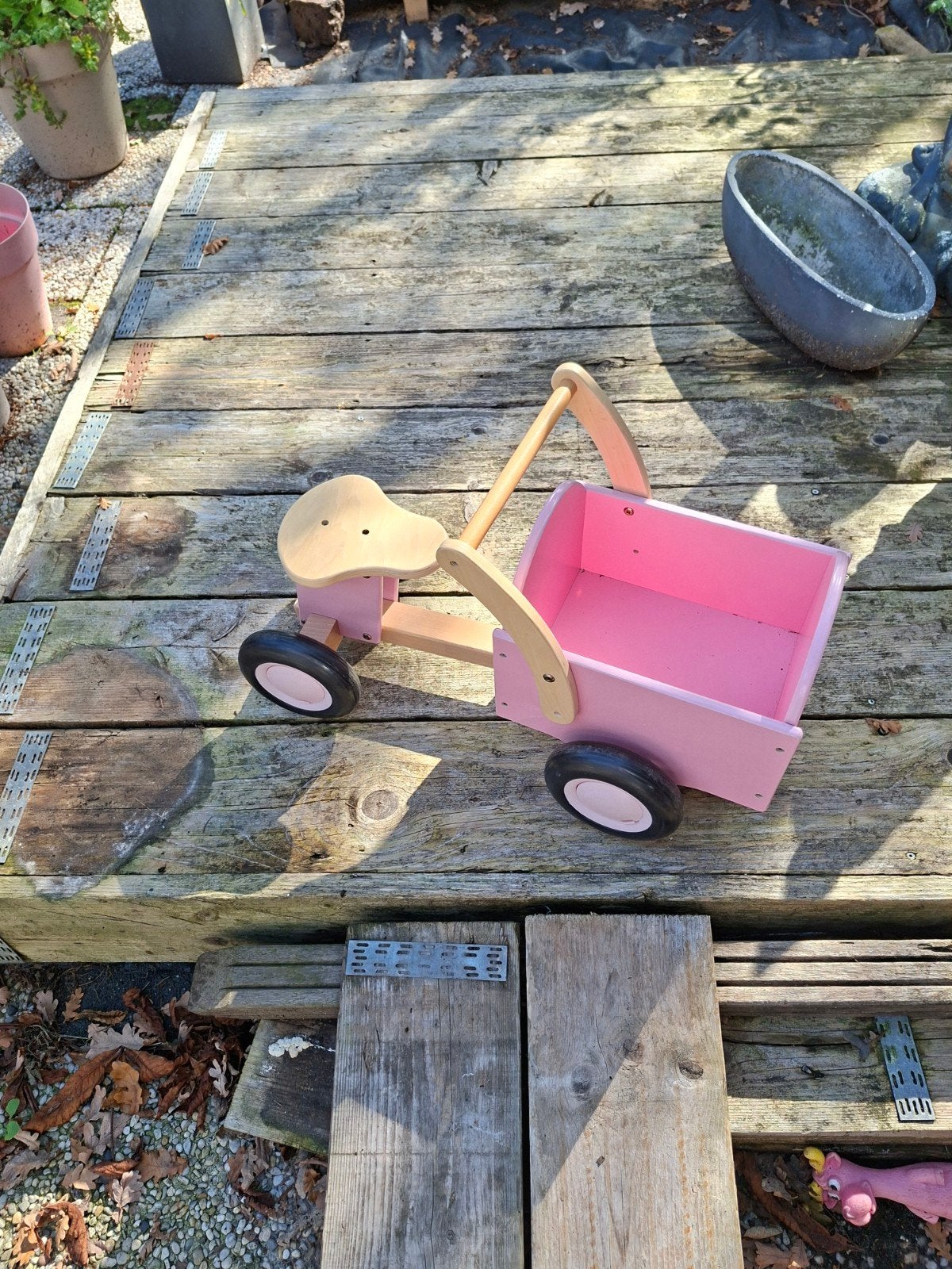 Roze houten loopfiets met bakje, Ophalen, Gebruikt, Loopfiets