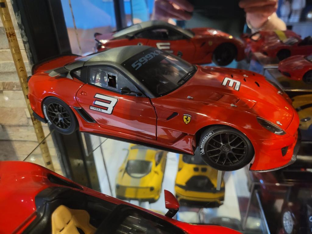 ≥ Vind ferrari 599 | Hot Wheels in Modelauto's | 1:18 op Marktplaats