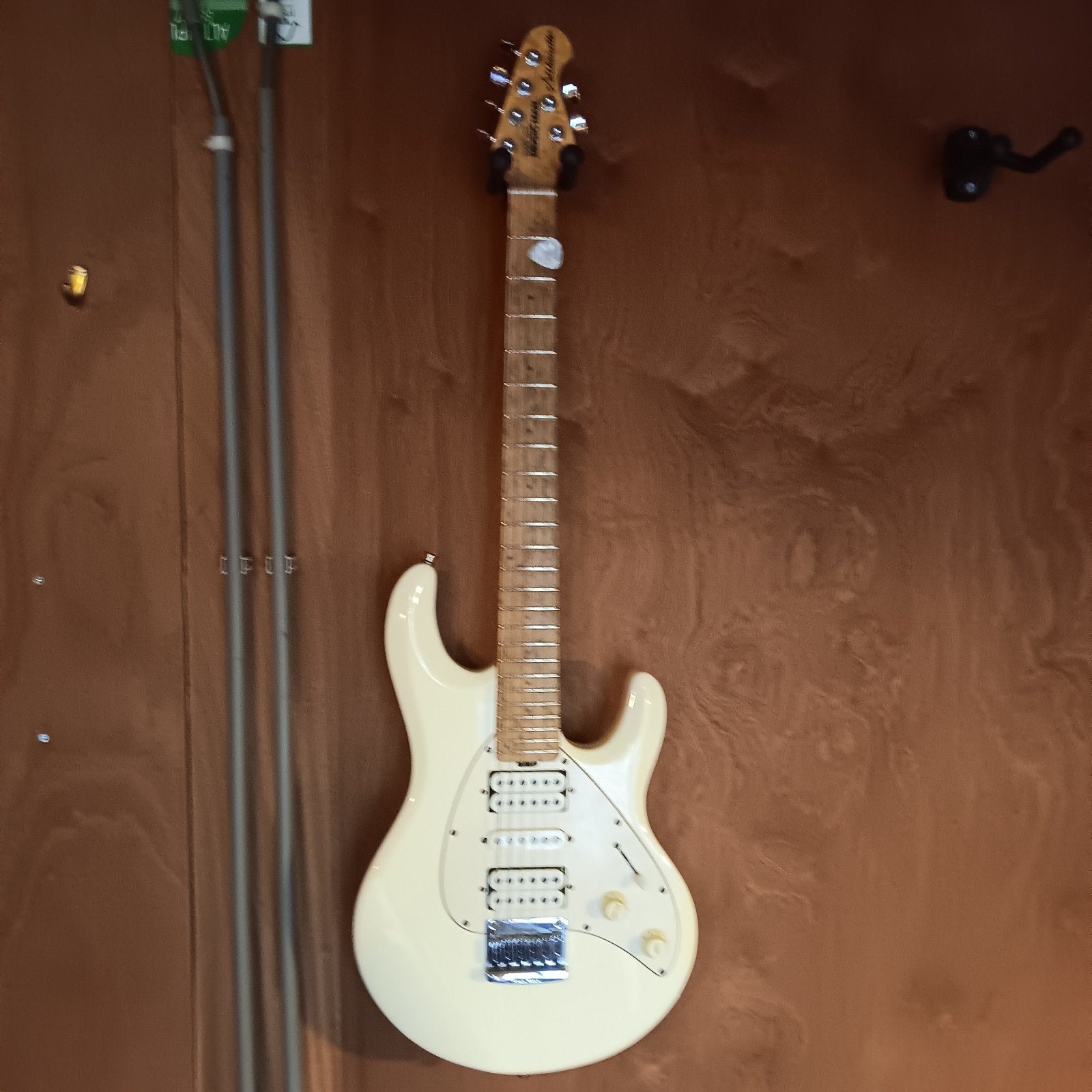 Musicman Silhouette HSH, Ophalen of Verzenden, Zo goed als nieuw, Solid body, Overige merken