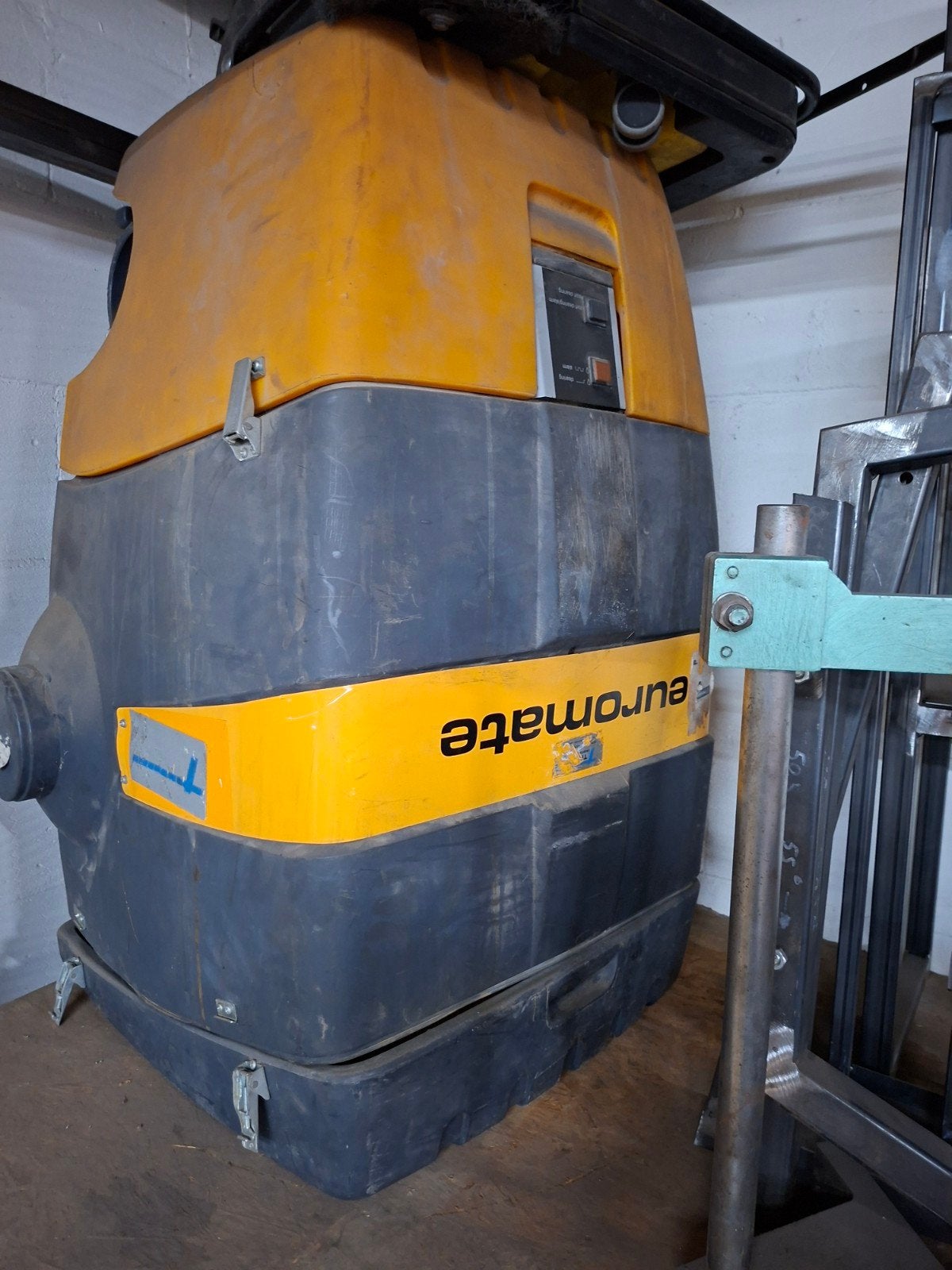 Euromate Lasdampfilter Wandunit met Automatische Klopfunctie, Ophalen of Verzenden